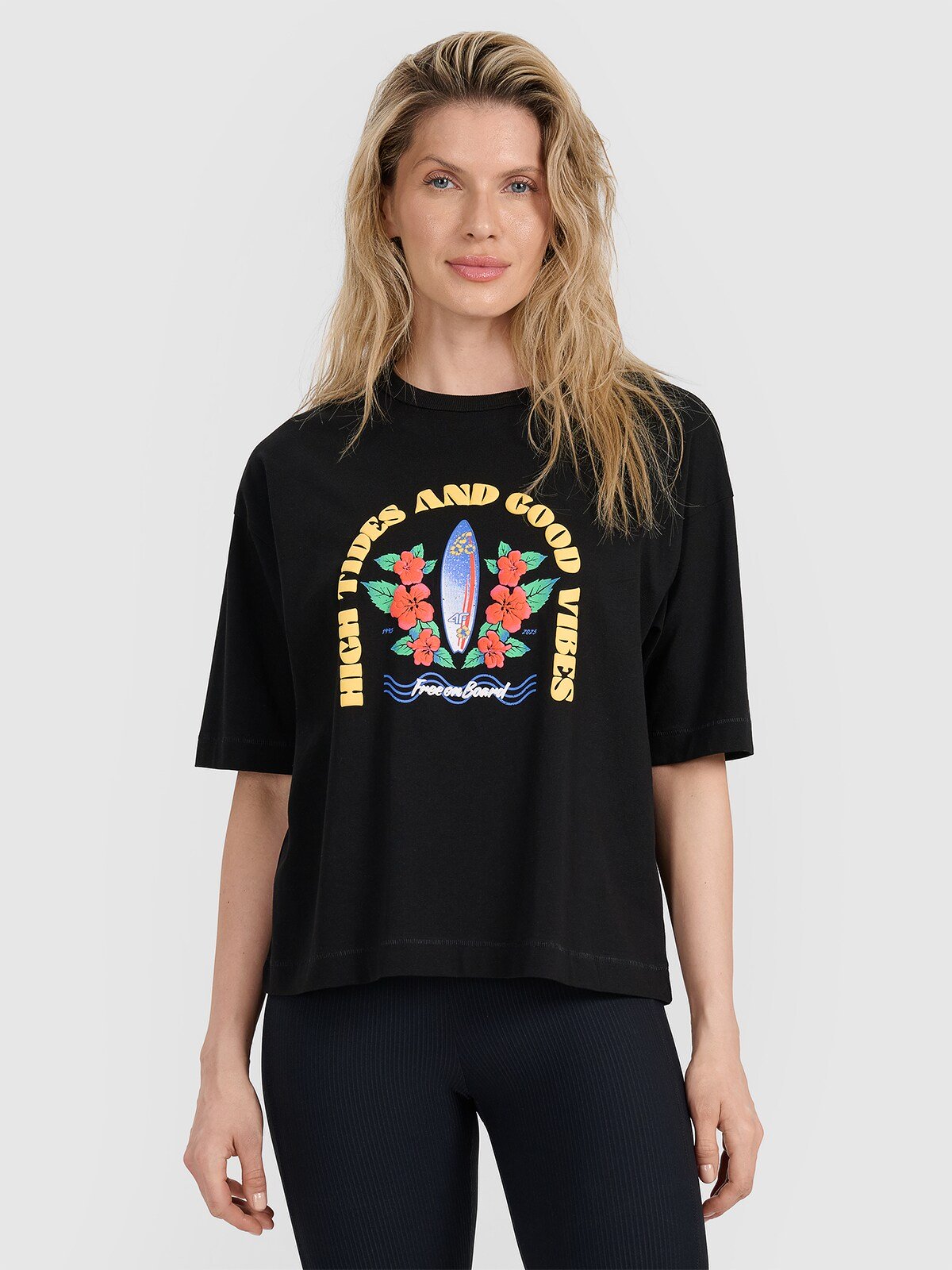 Жіноча футболка oversize з принтом - чорний
