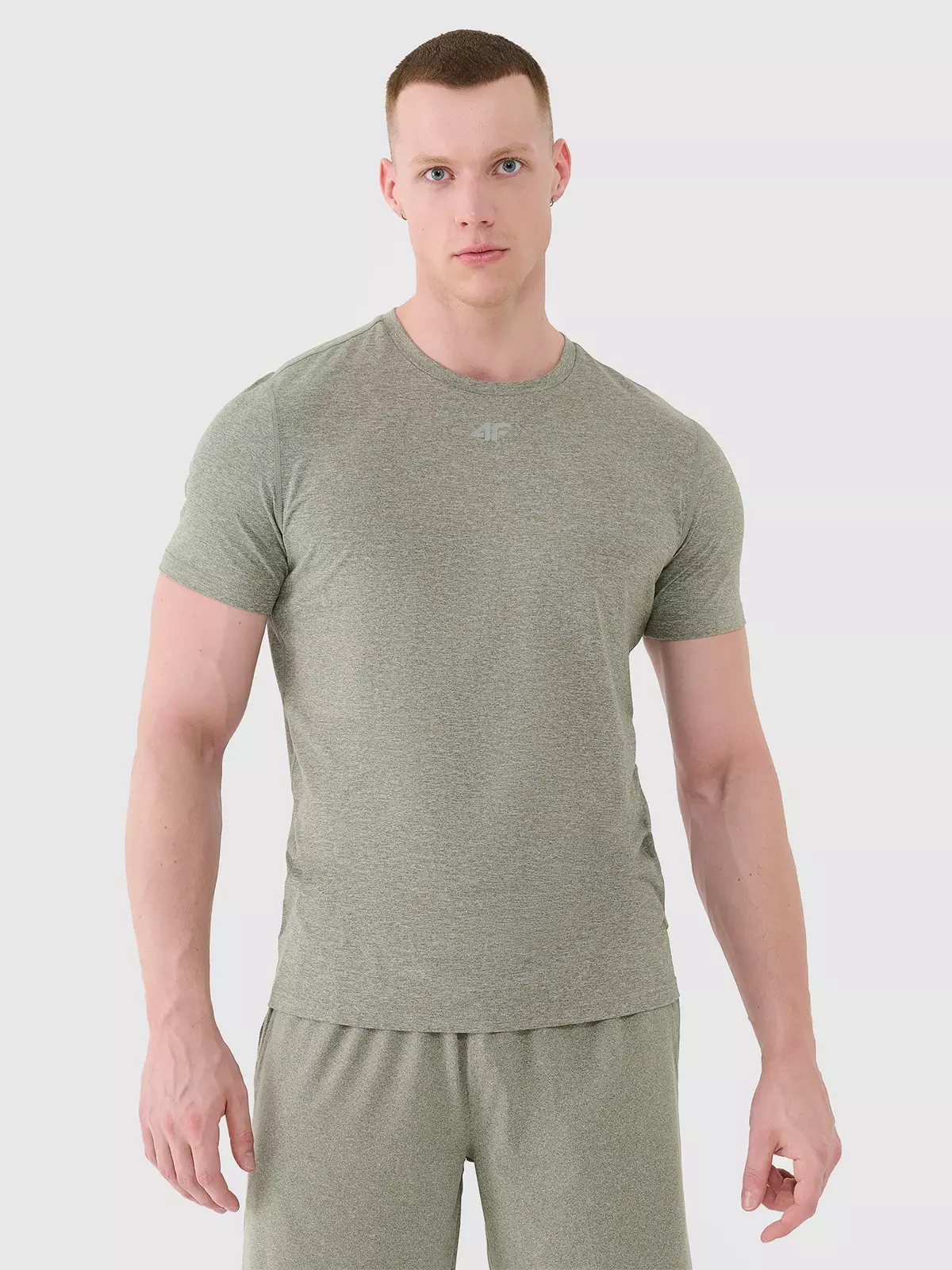 СПОРТИВНА ФУТБОЛКА