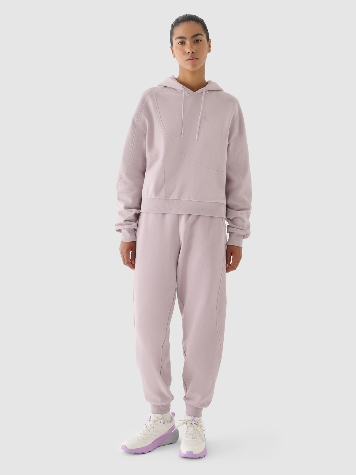 Жіночі спортивні штани oversize 4F x Anna Lewandowska - бежевий