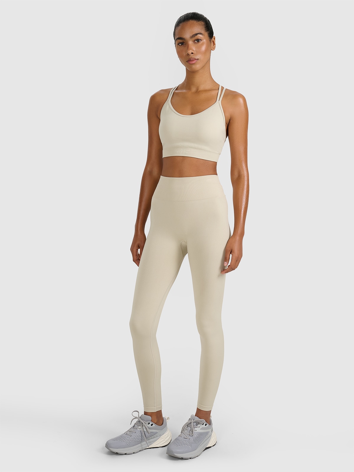 Безшовні жіночі тренувальні легінси - бежеві