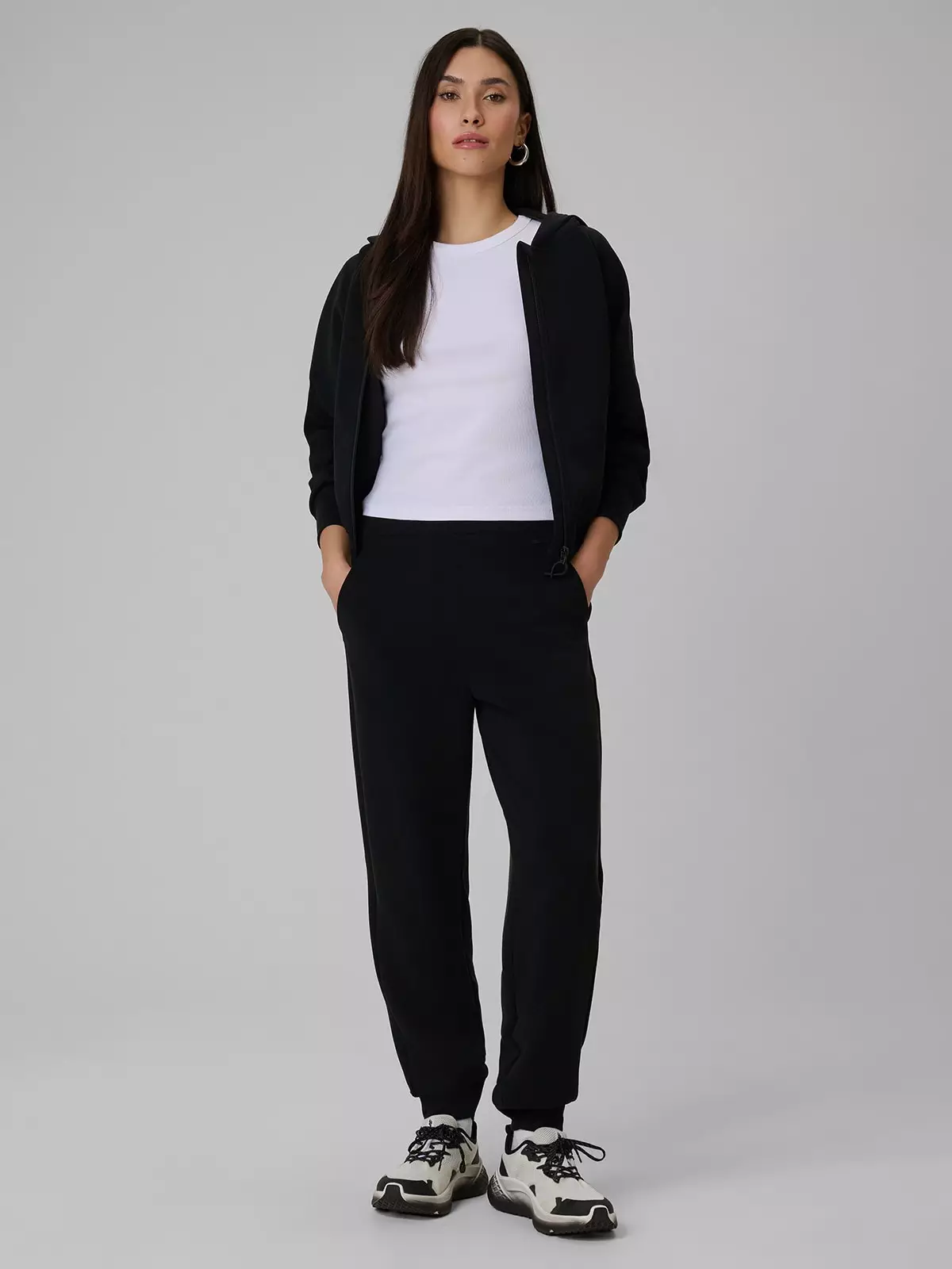 Жіночі джогери з модалом - чорні
