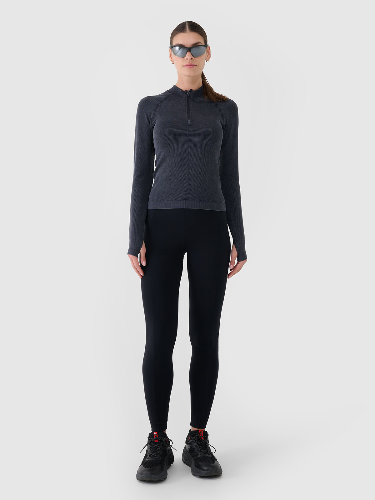 Жіночі трикотажні легінси з віскозою - чорний