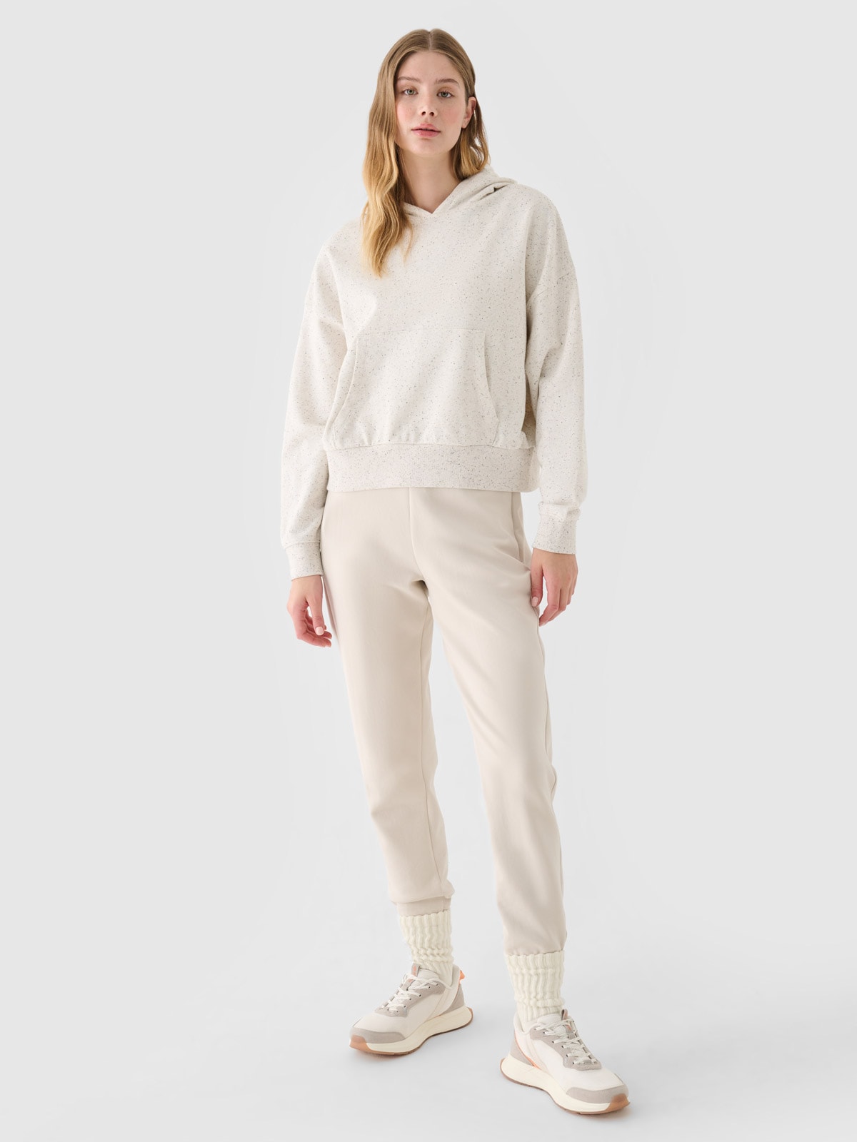 Жіночі спортивні штани джогери - бежевий