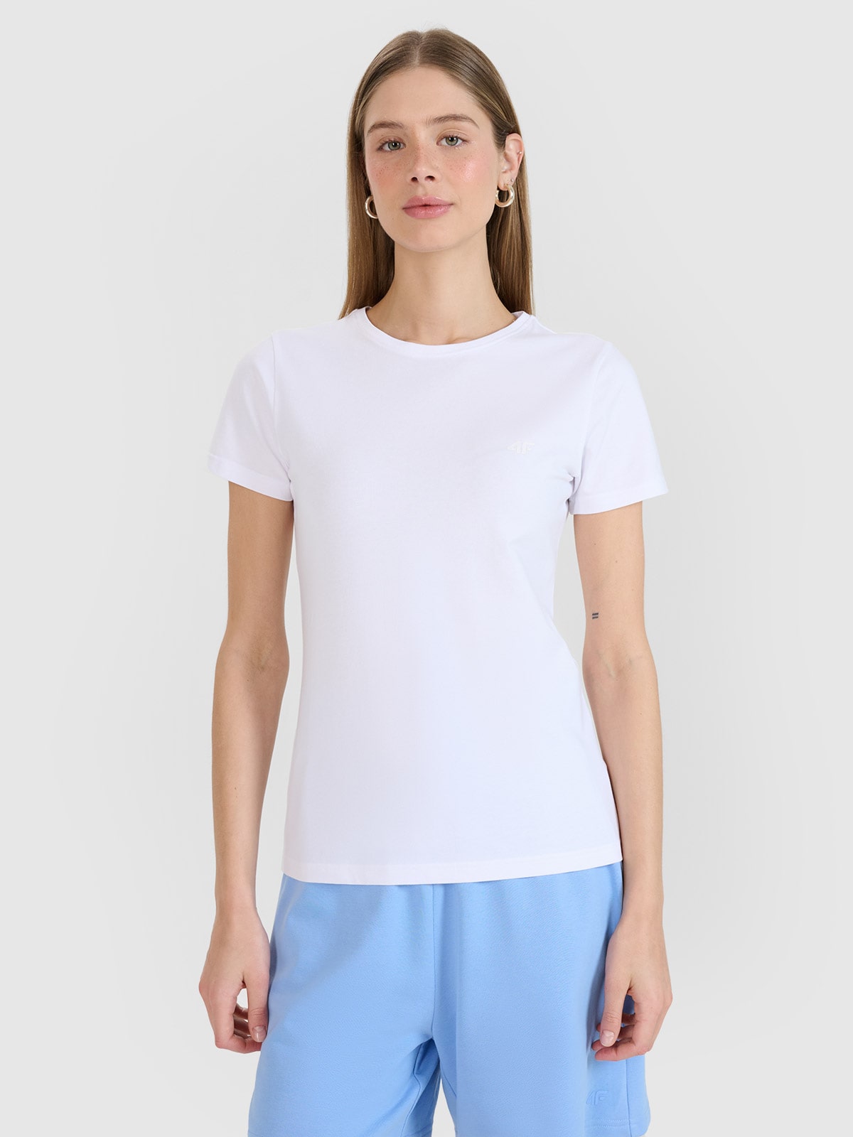 Жіноча однотонна футболка slim - білий