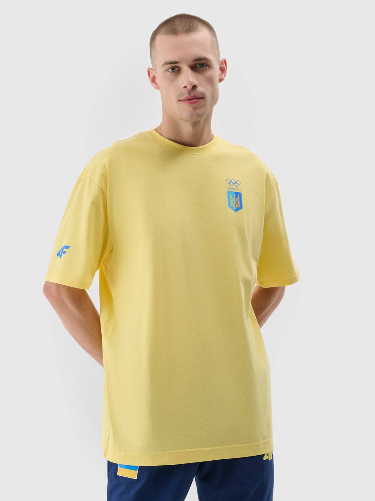 Париж/Україна - Чоловіча футболка regular з органічної бавовни - жовтий