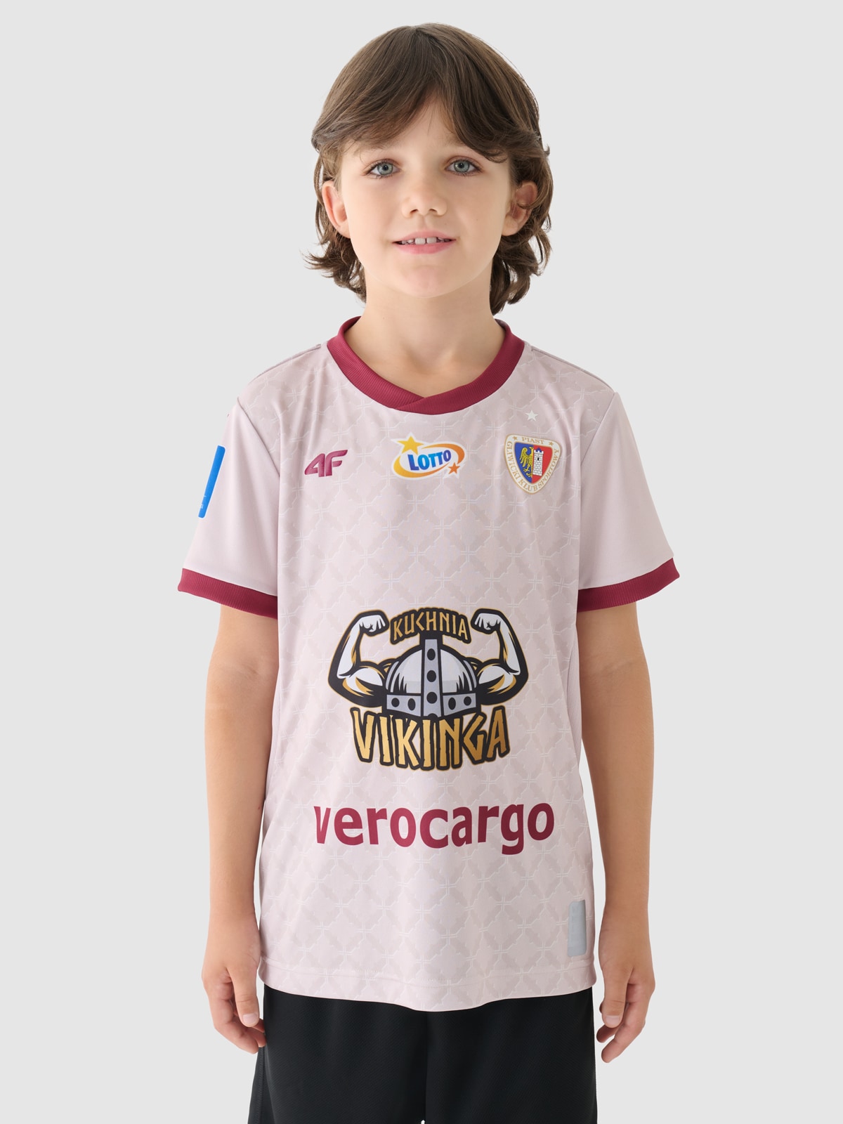 СПОРТИВНА ФУТБОЛКА