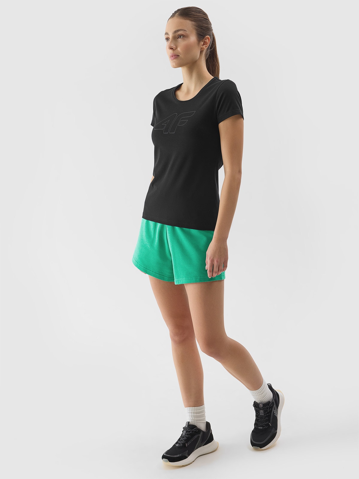 Жіночі спортивні шорти - зелений