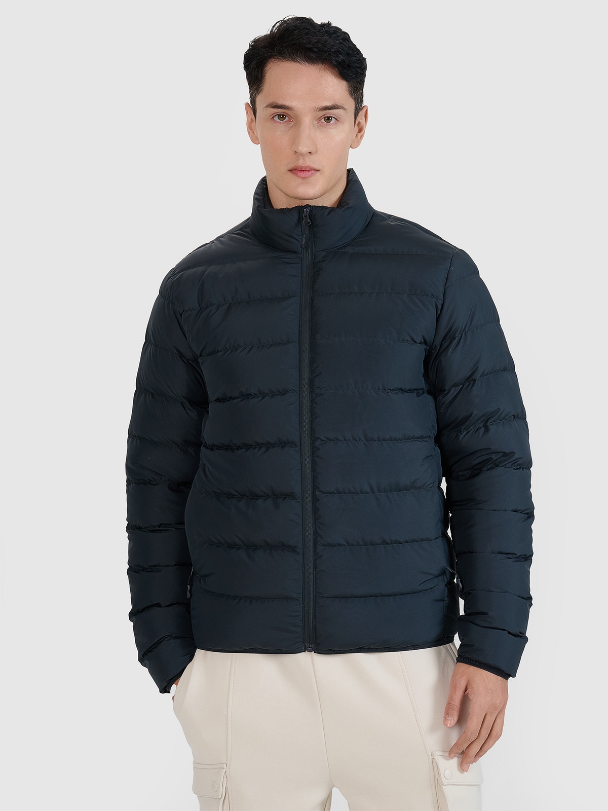 Чоловіча пухова куртка з натуральним наповнювачем - чорна