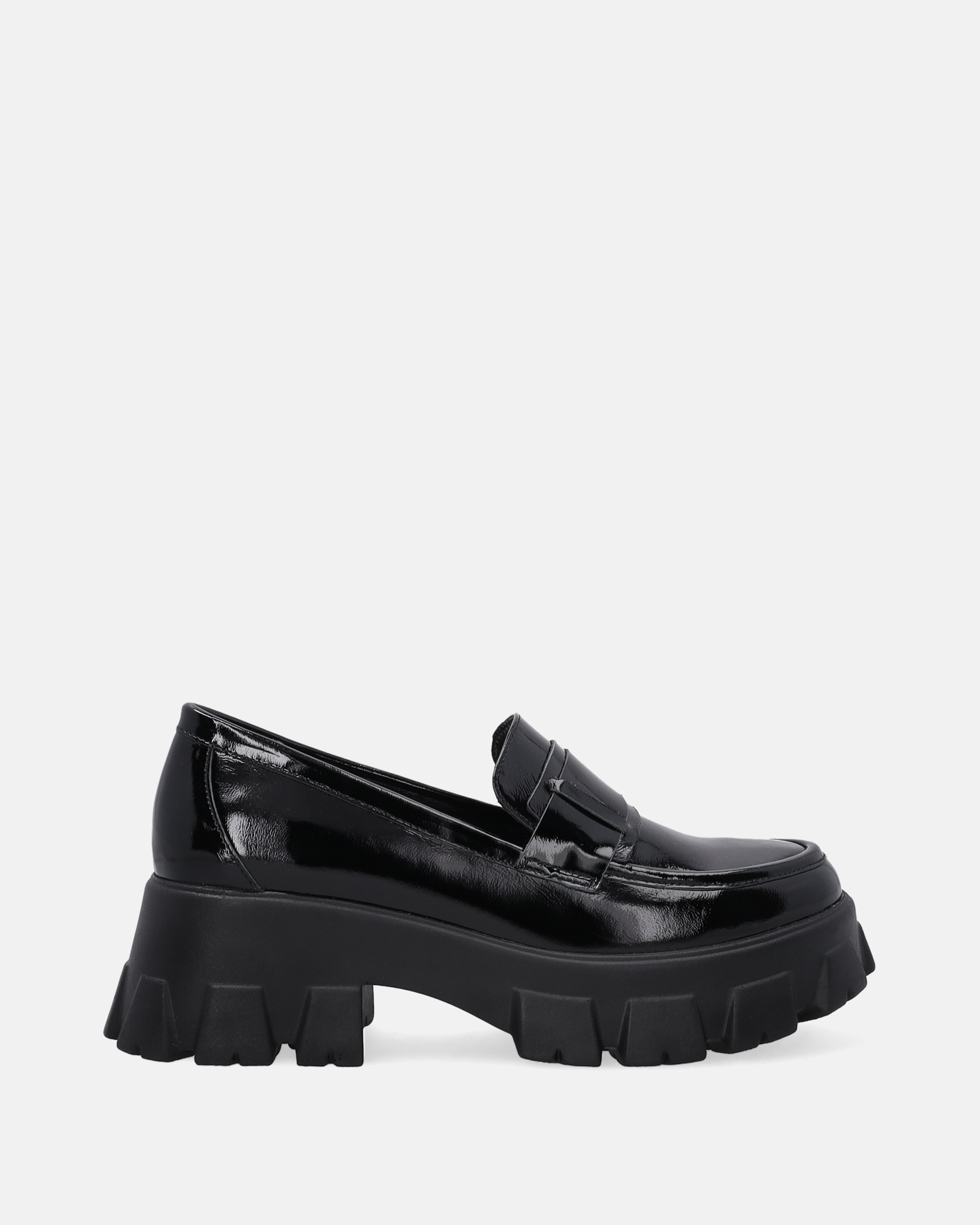 CZARNE MOKASYNY NA PLATFORMIE 13265 PAT BLACK