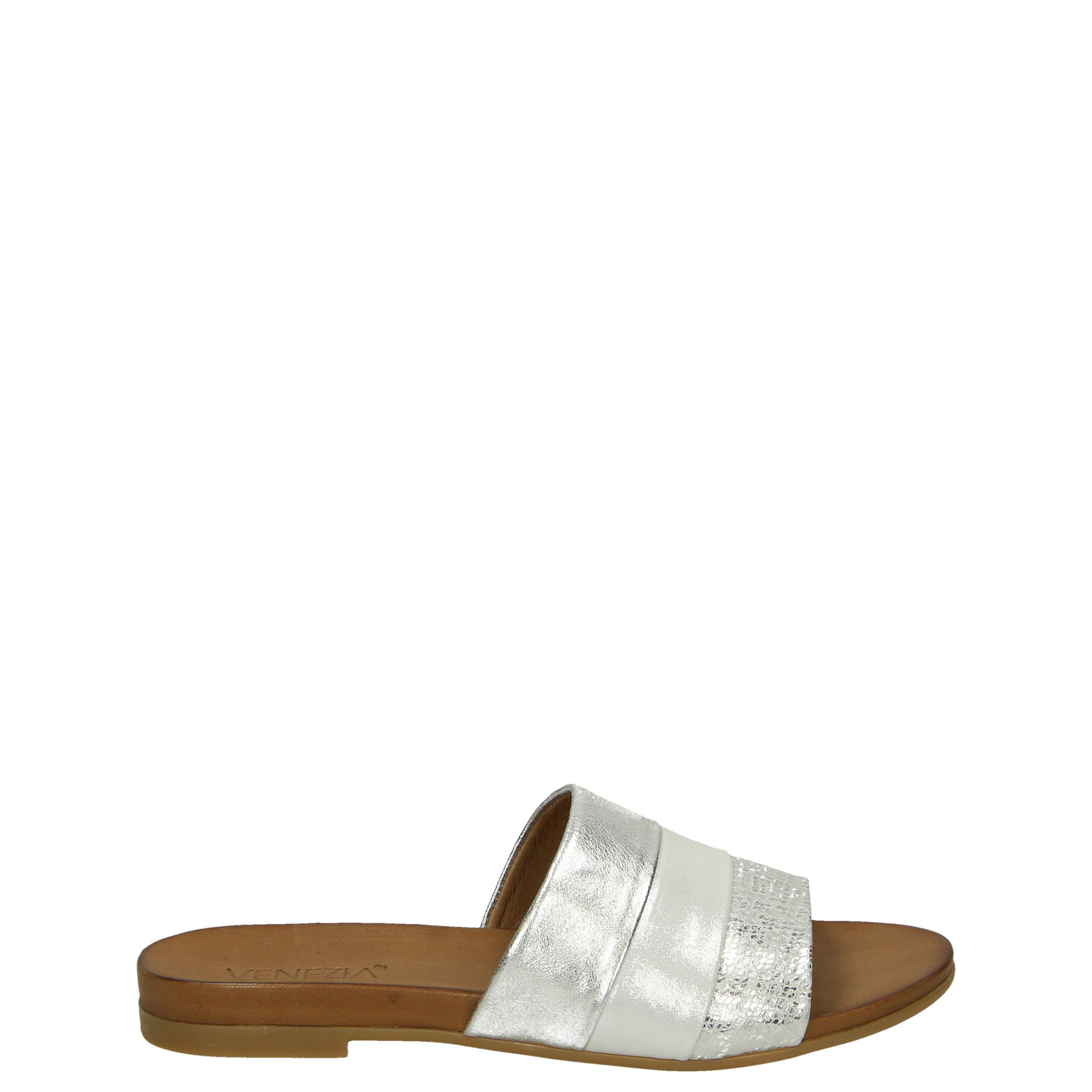 KLAPKI Z METALICZNĄ CHOLEWKĄ 21711115 SILVER