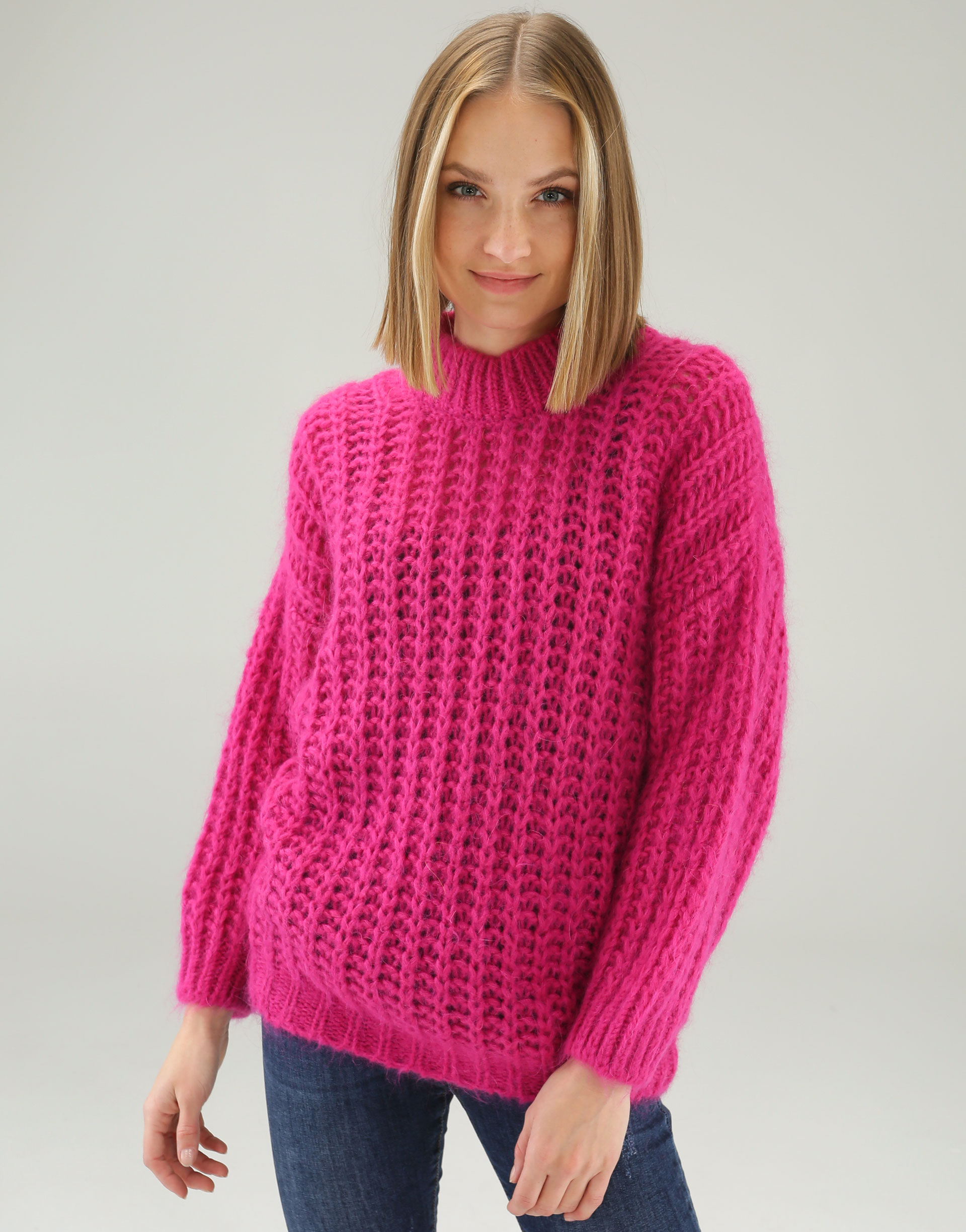 RÓŻOWY SWETER Z PÓŁGOLFEM SUS3387 FUXIA