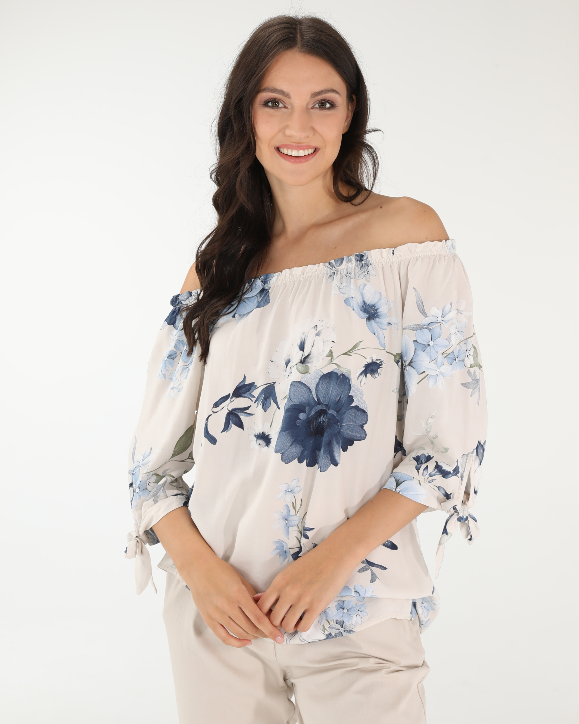 BEŻOWA BLUZKA W KWIATY 71-22572K SABBIA