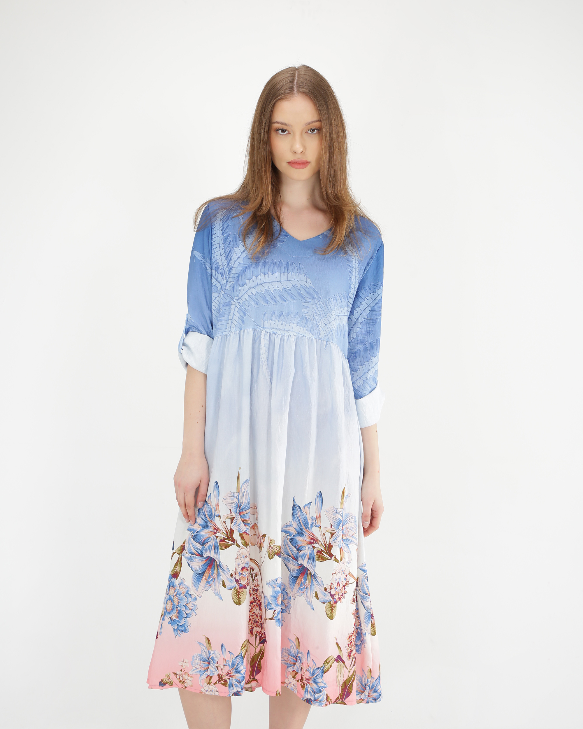 Wzorzysta sukienka z krepy