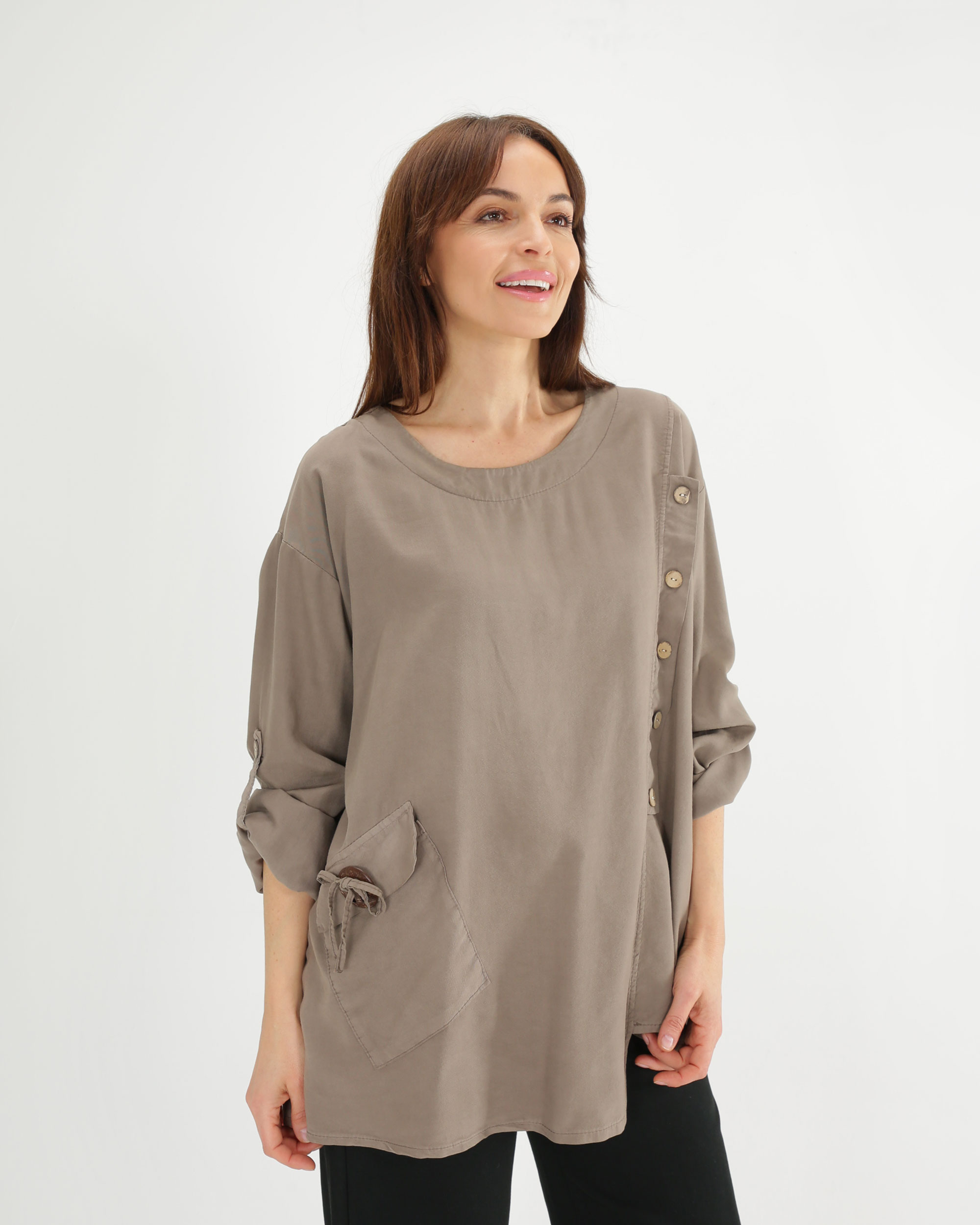 Bluzka z dekoracyjnymi guzikami