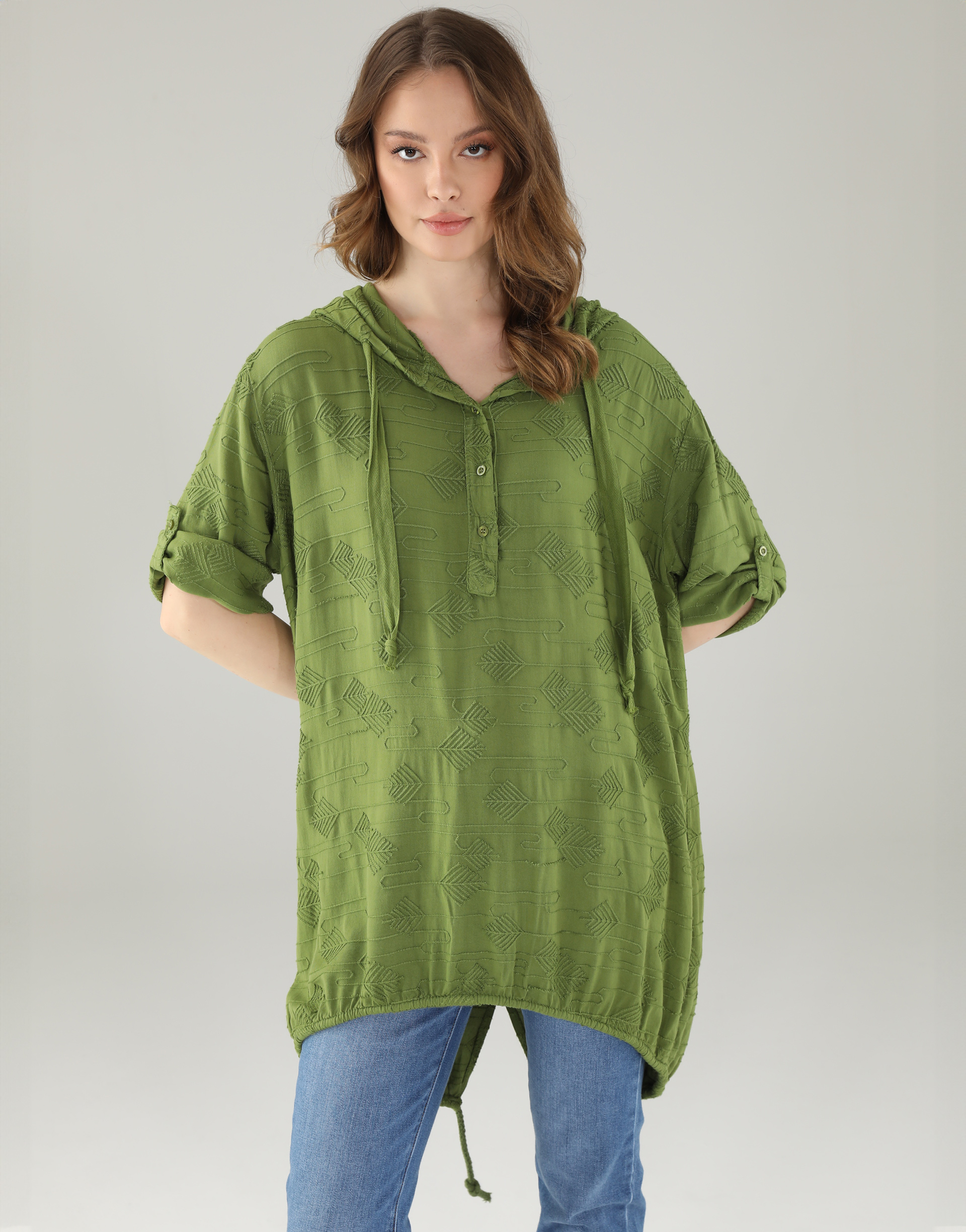 ZIELONA KOSZULA Z HAFTOWANYM ZDOBIENIEM 114-10492 VERDE