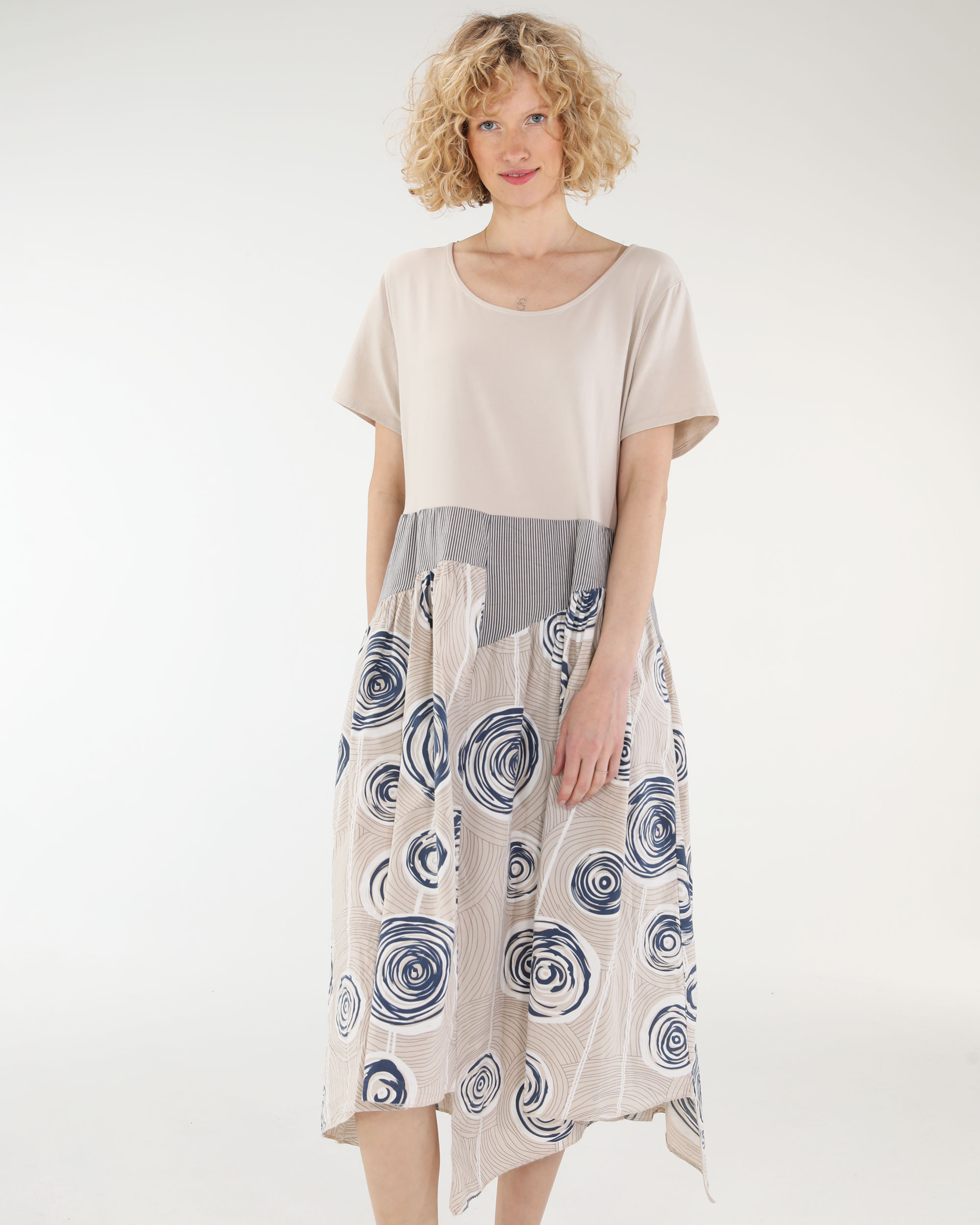 BEŻOWA SUKIENKA Z BAWEŁNY 109-22129A BEIGE