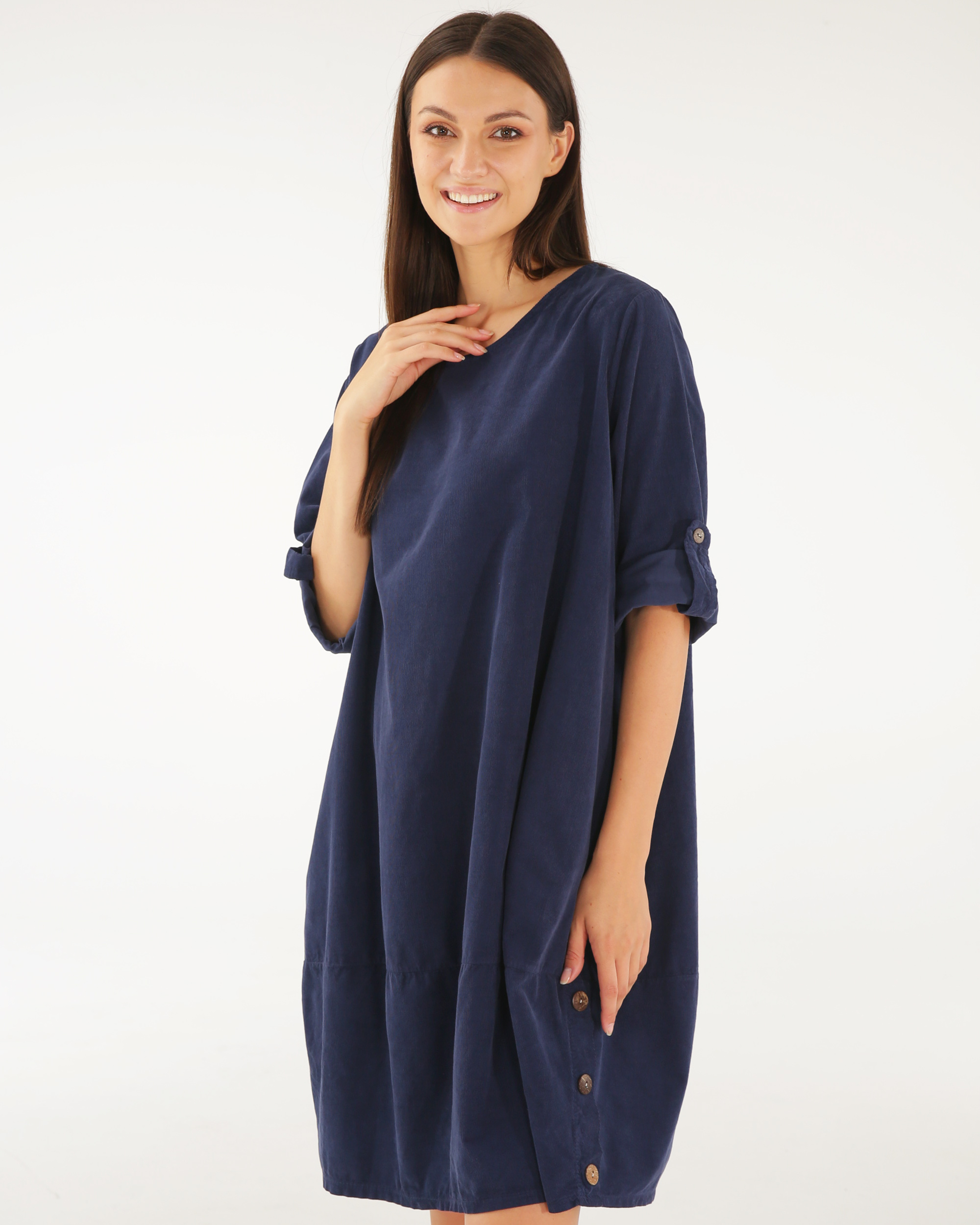 Sztruksowa sukienka z guzikami