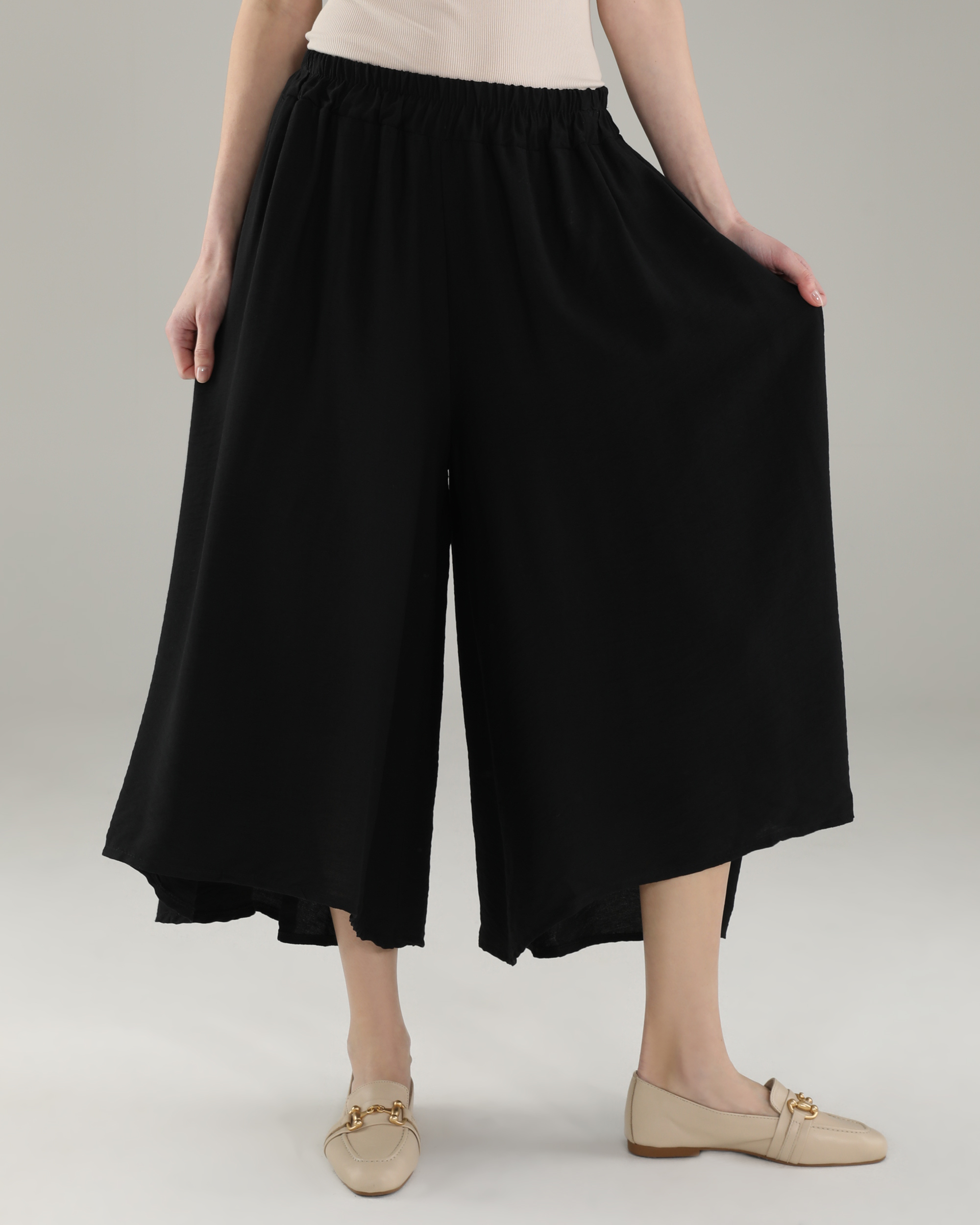 SPODNIE KULOTY Z DŁUŻSZYM TYŁEM 109-24060 NERO