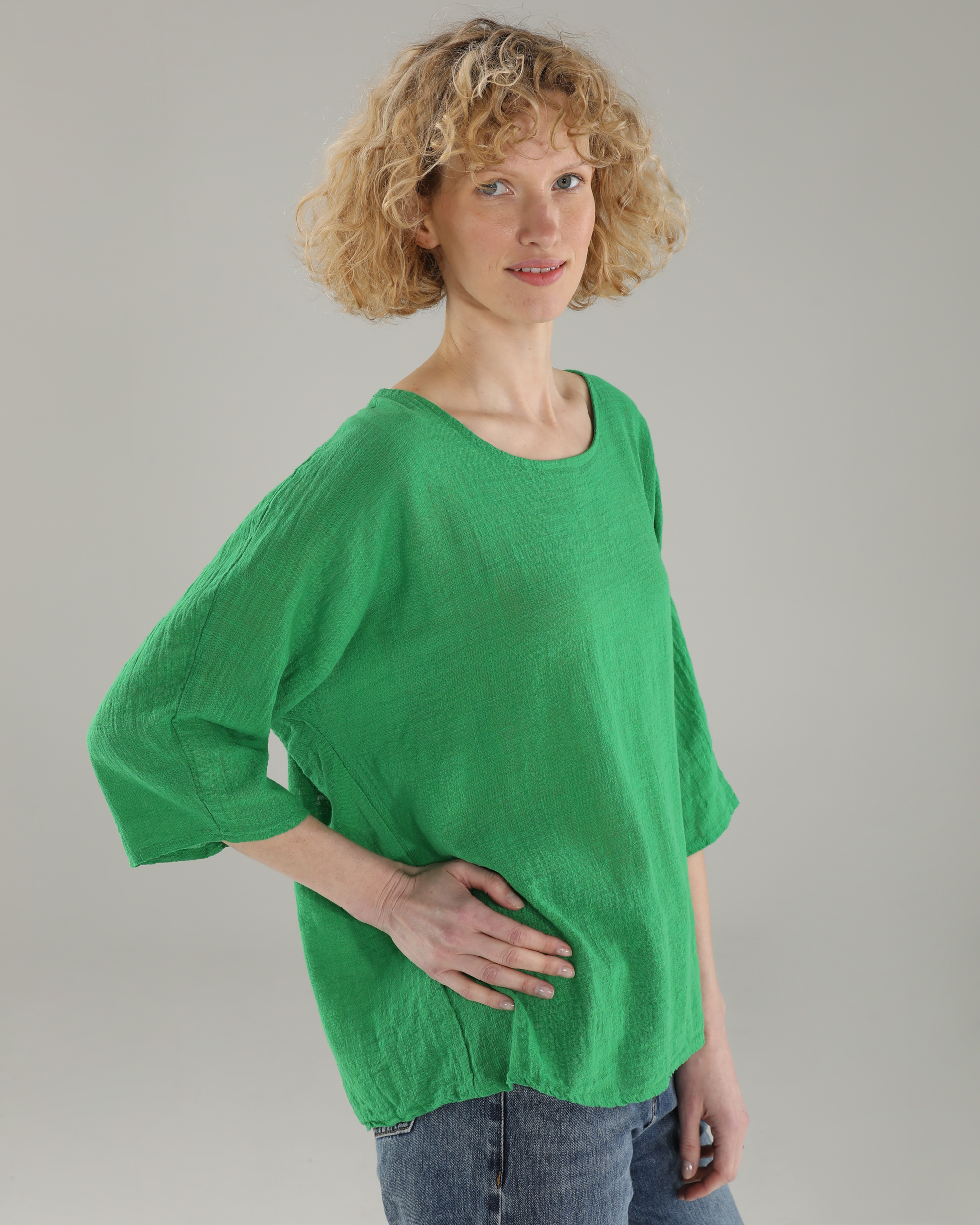 Bawełniana bluzka z naszyjnikiem