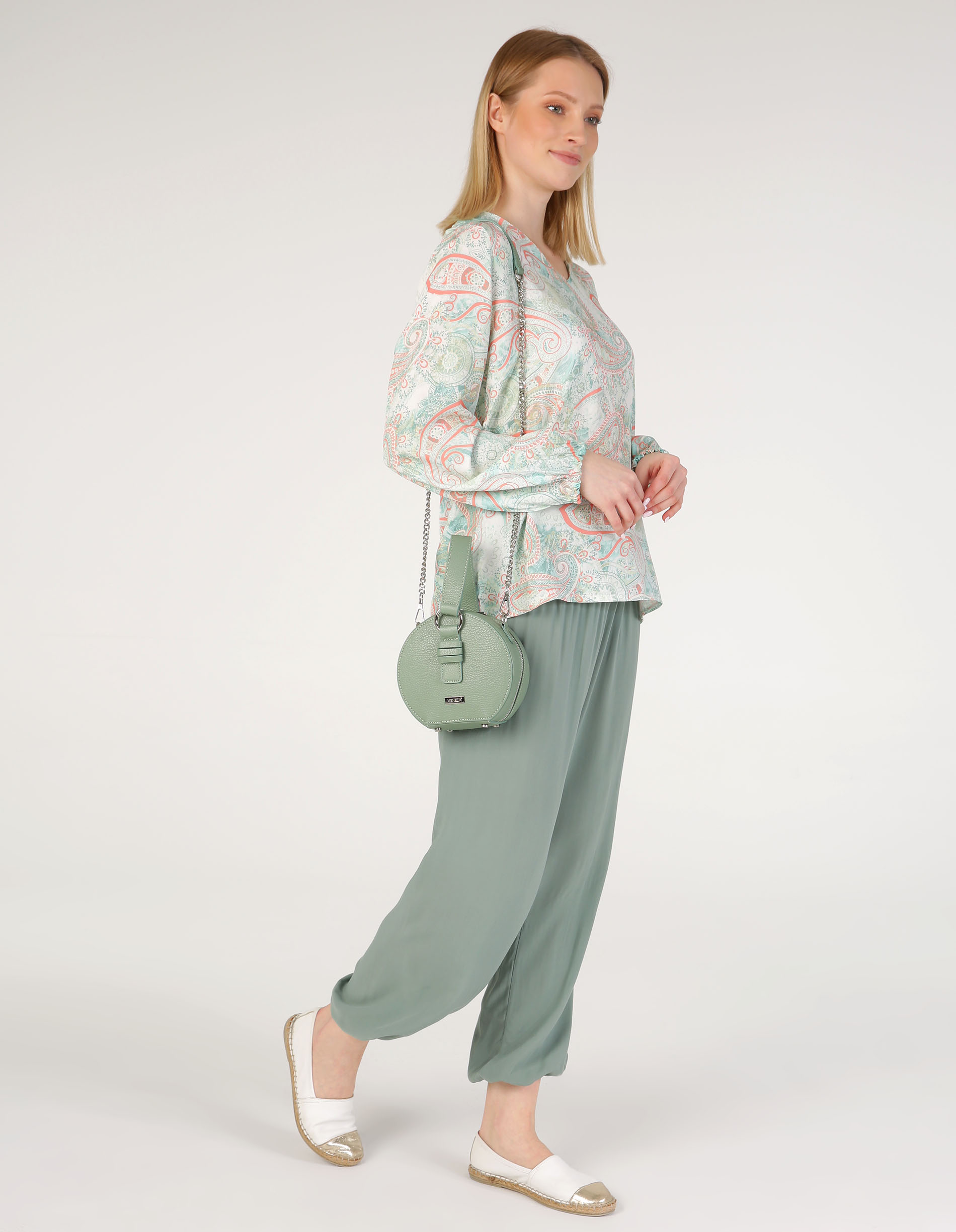 WZORZYSTA BLUZKA Z WISKOZY 29-1199 MENTA