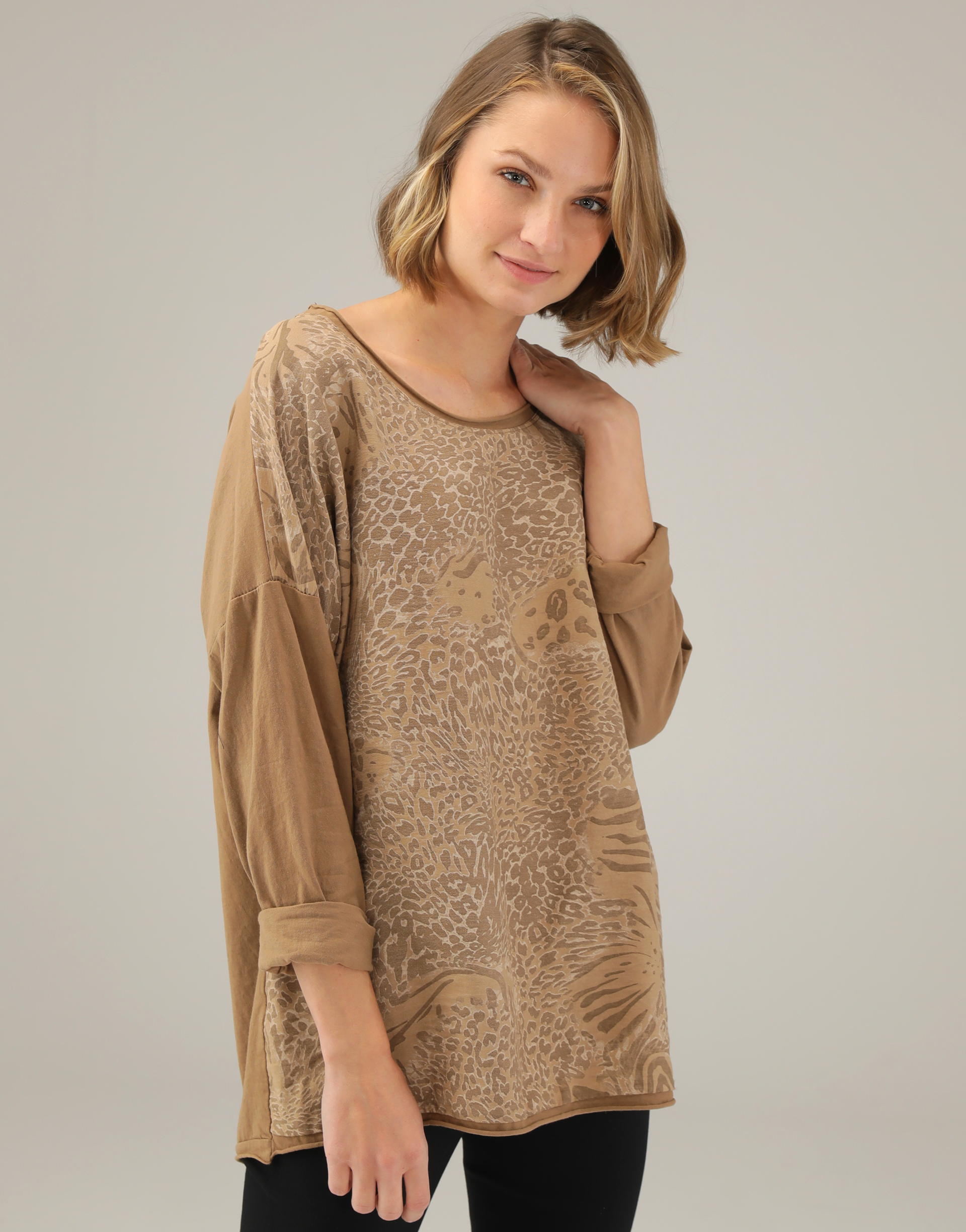 BEŻOWA BLUZKA W PANTERKĘ 85-21608G CAMELL