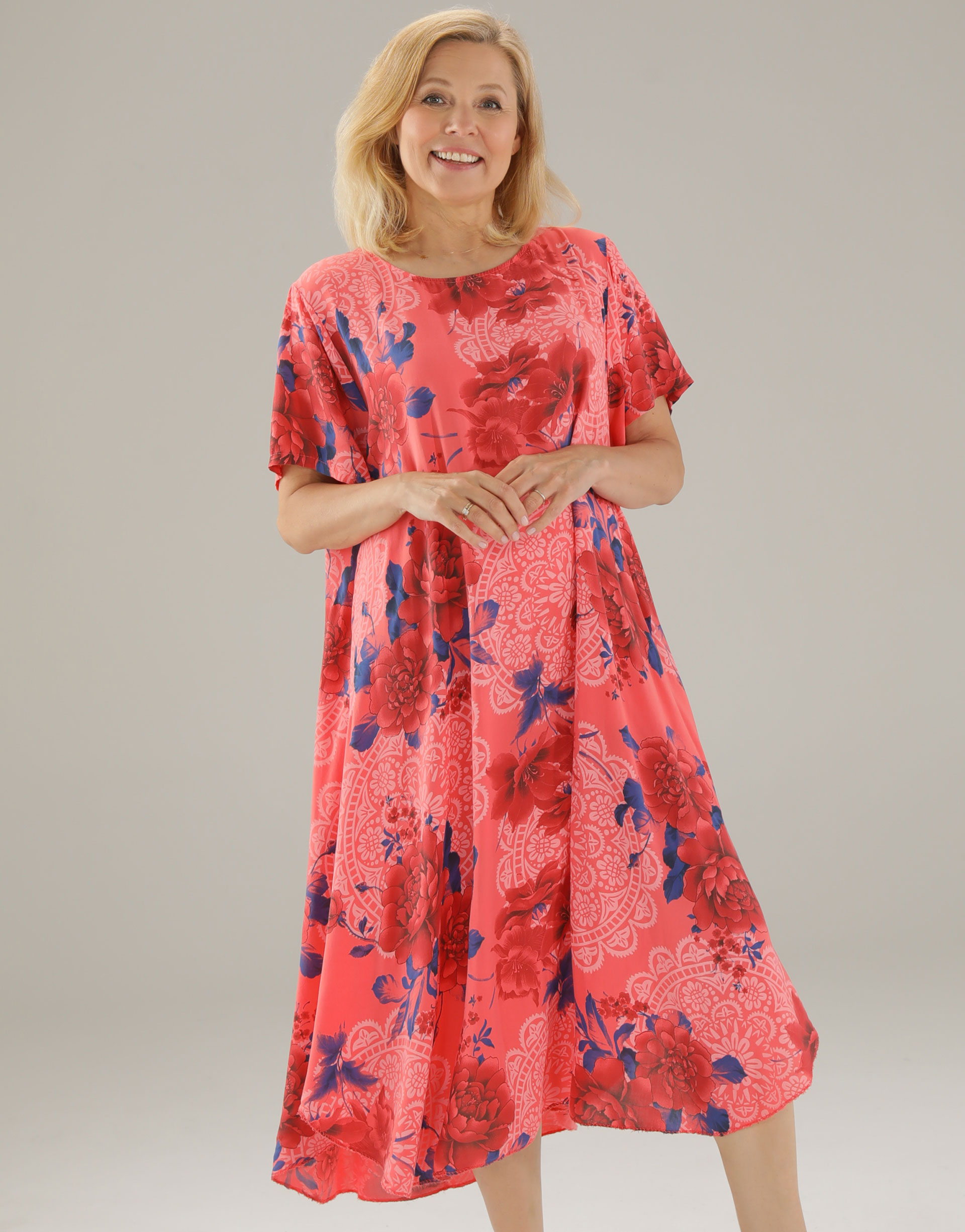 CZERWONA SUKIENKA W KWIATY 75-81085C CORALL