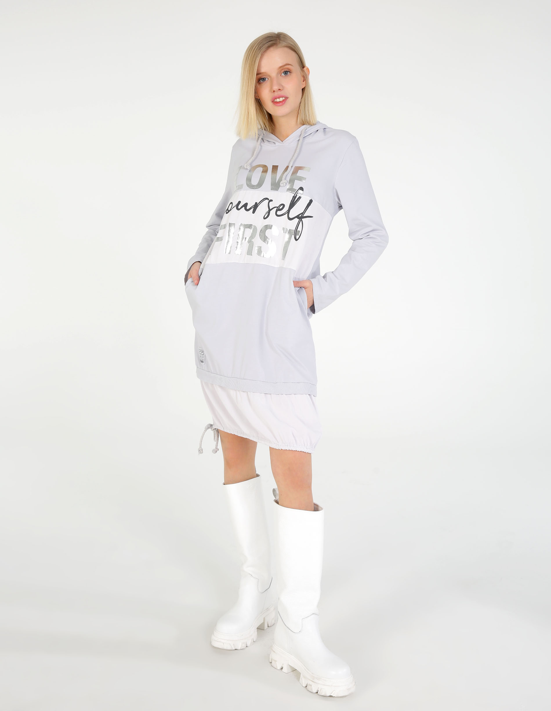 SUKIENKA Z KAPTUREM 141-80645 GRI CH