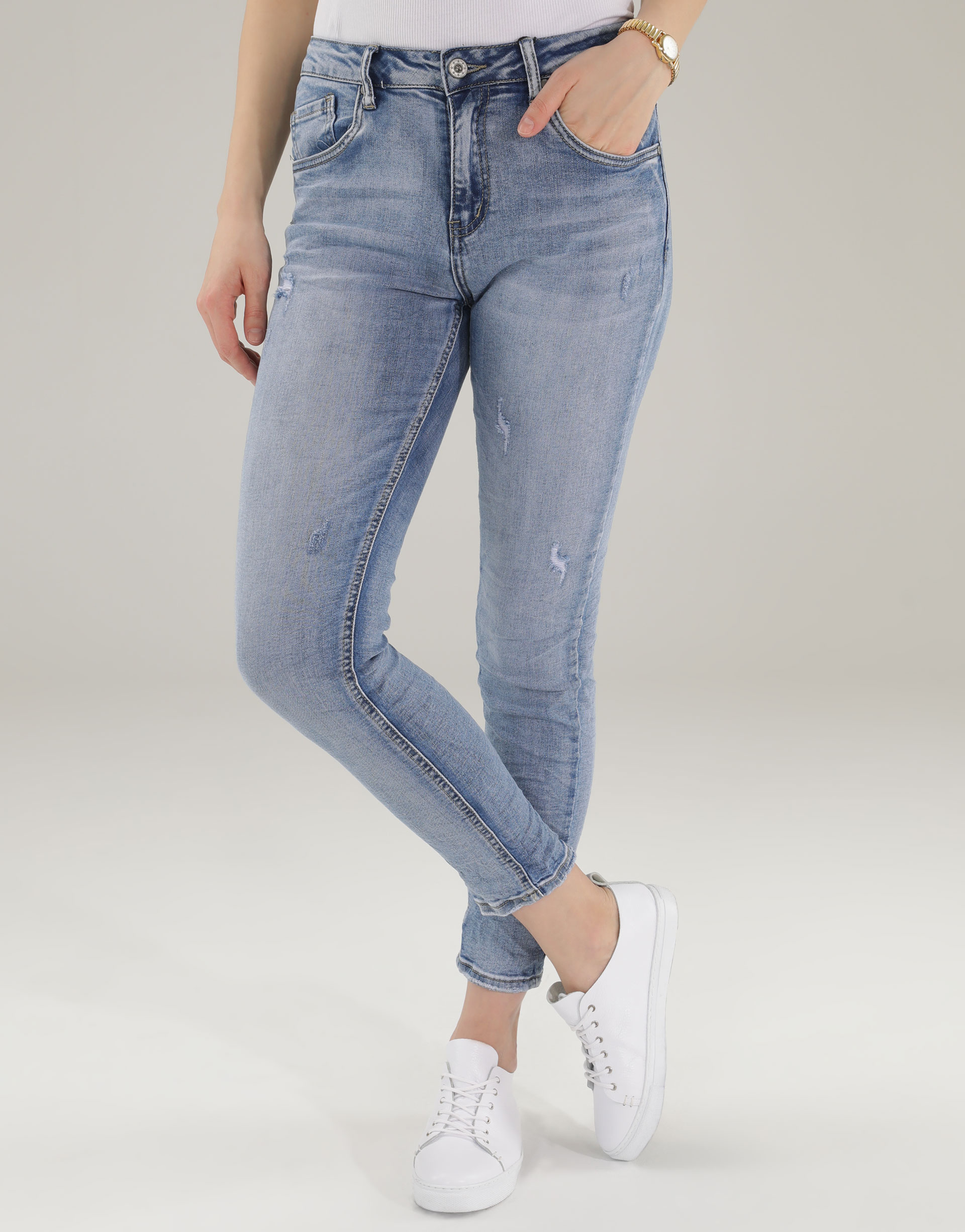 DOPASOWANE SPODNIE - JEANSY 191-2058 JEANS
