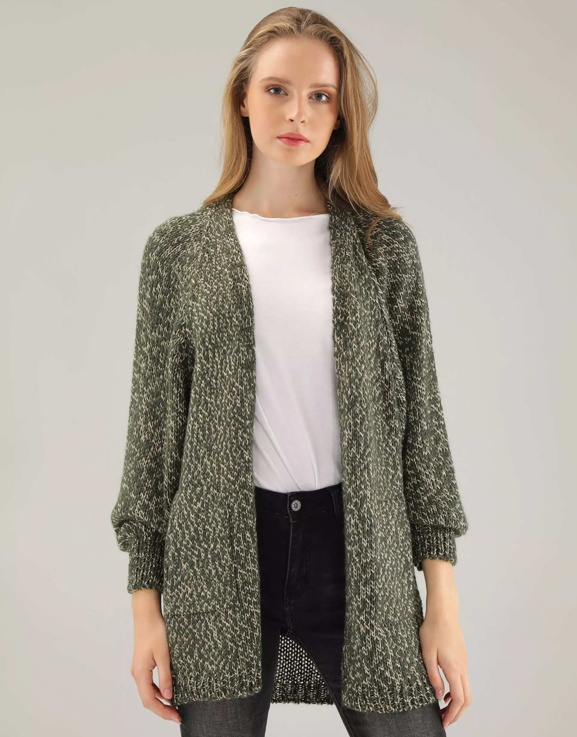 NIEZAPINANY KARDIGAN 223-22653 MILITA