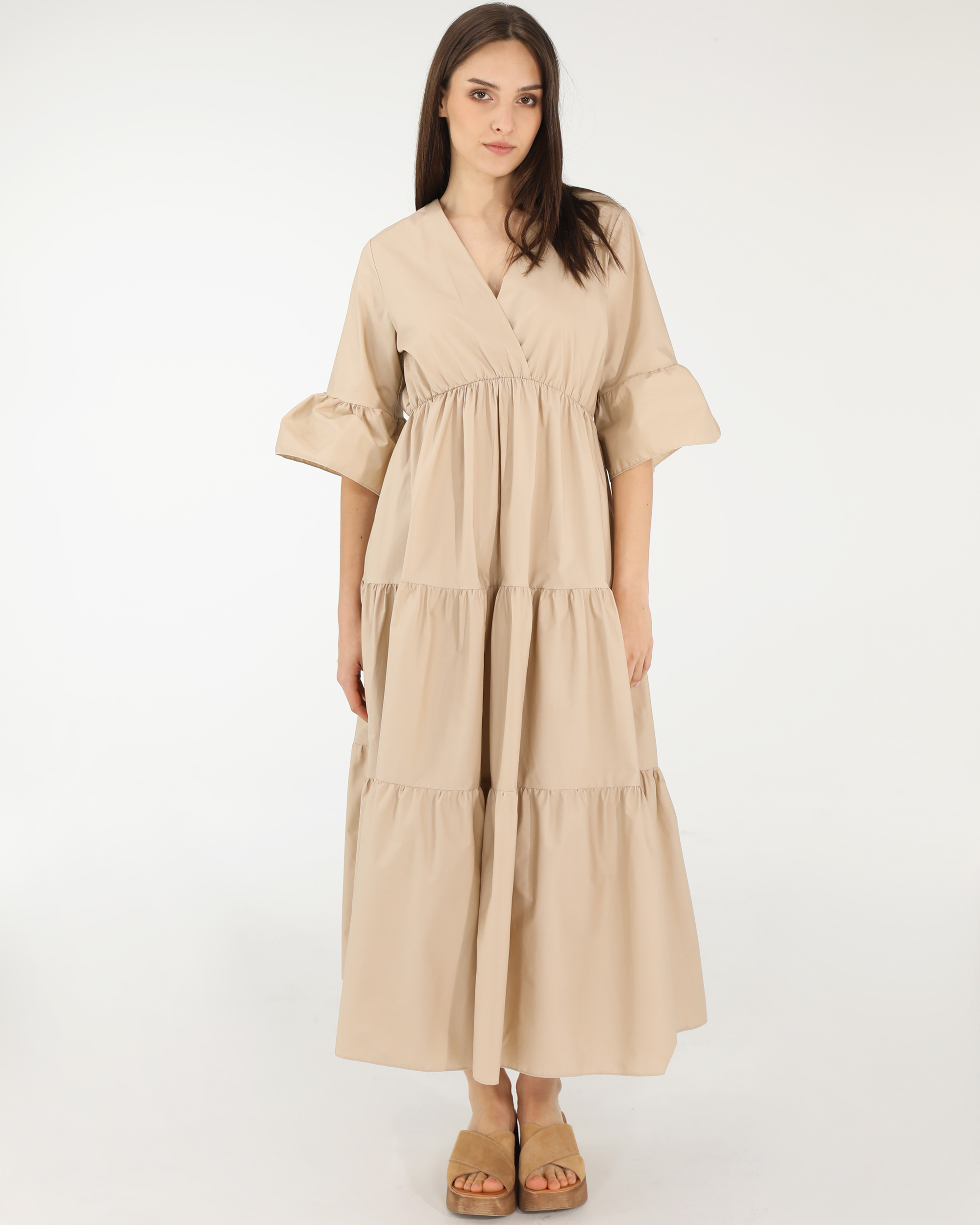 BAWEŁNIANA SUKIENKA Z PRZESZYCIAMI 240-3535 BEIGE