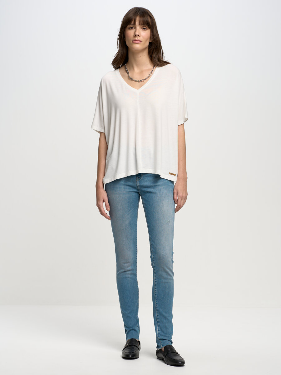 Koszulka damska z wiskozy biała Julia 100