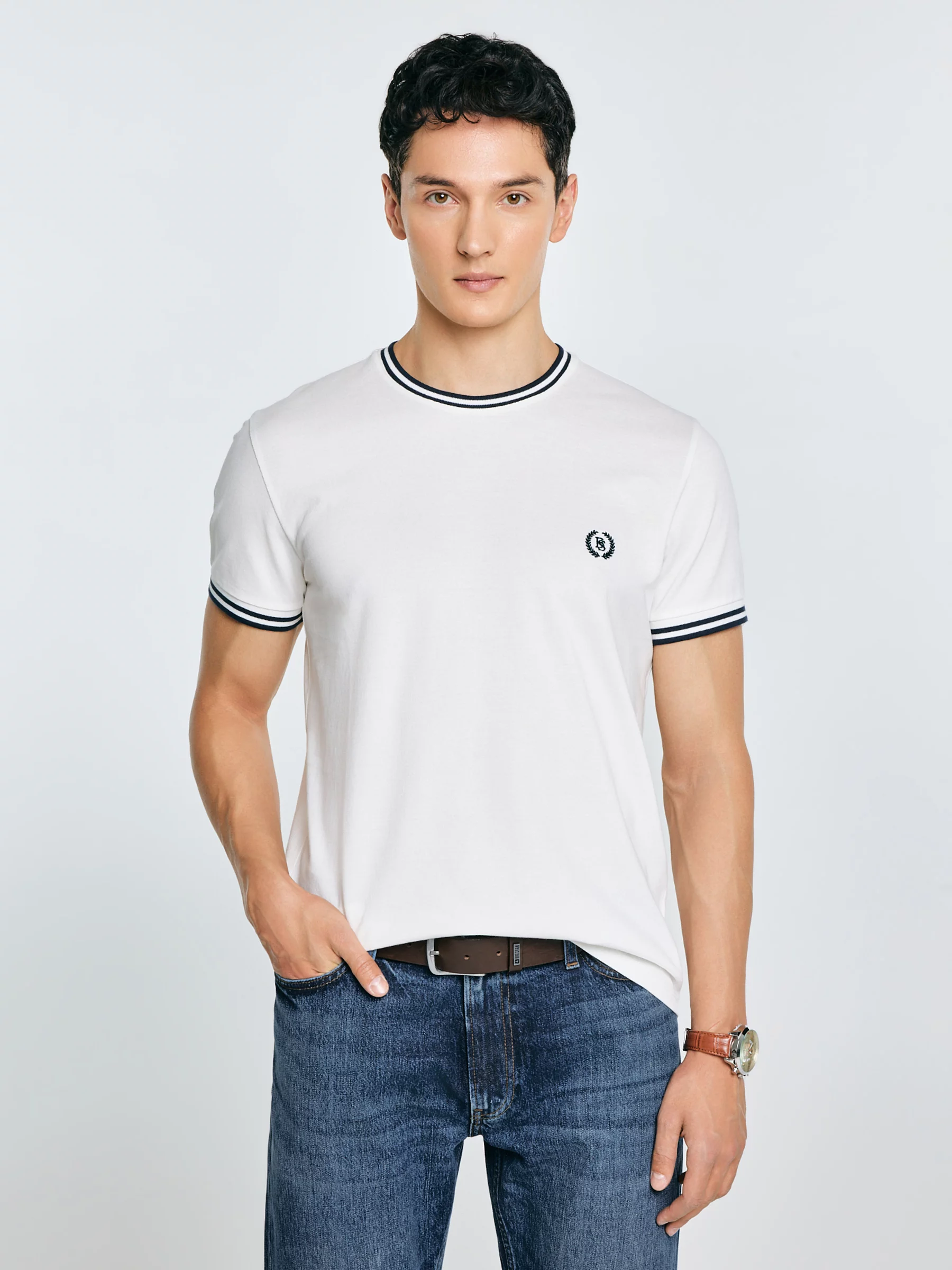 Koszulka męska z kontrastowym wykoŅczeniem biała Polias 100