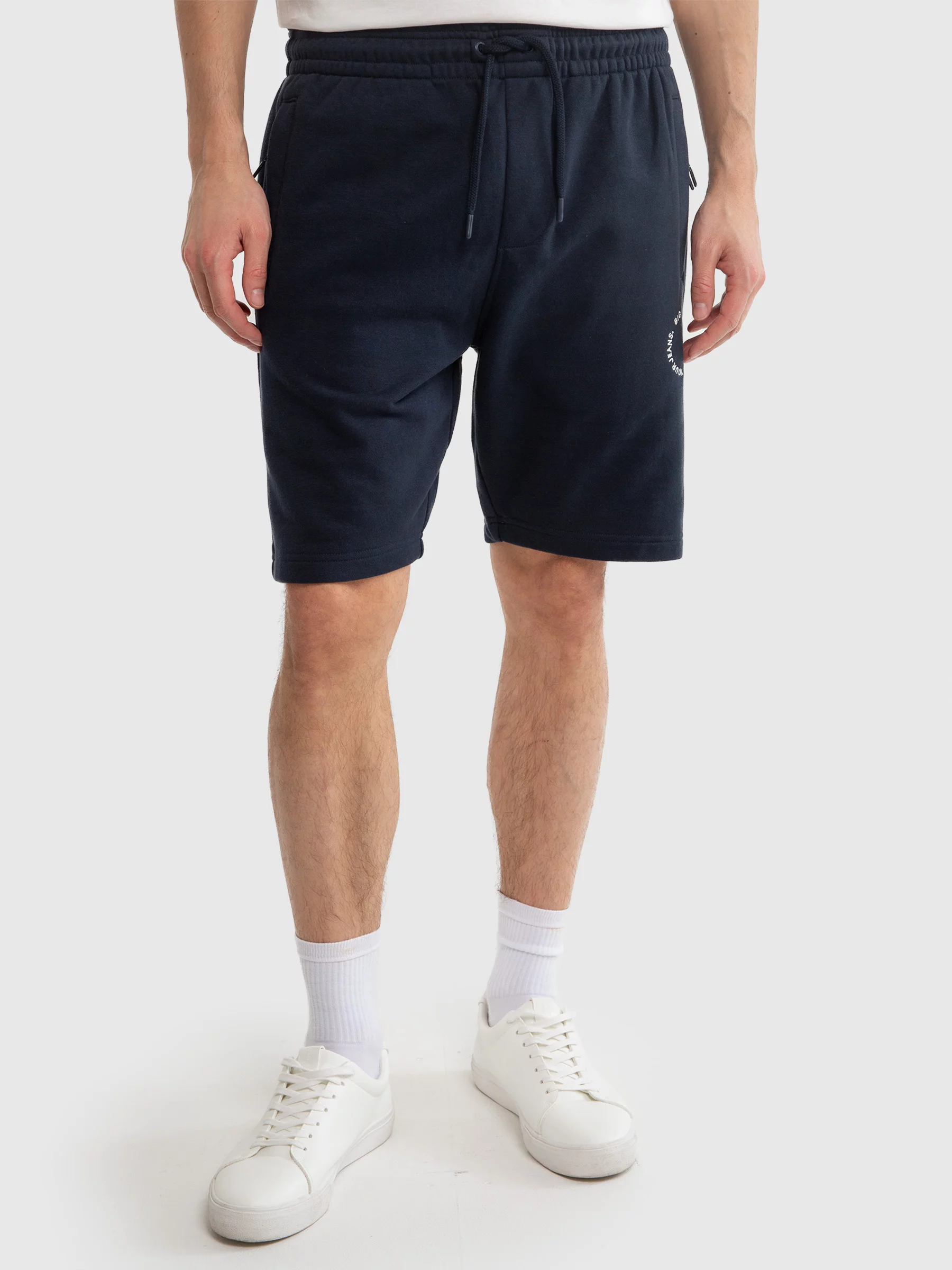 Szorty męskie dresowe wiązane w pasie granatowe Kersyner 403