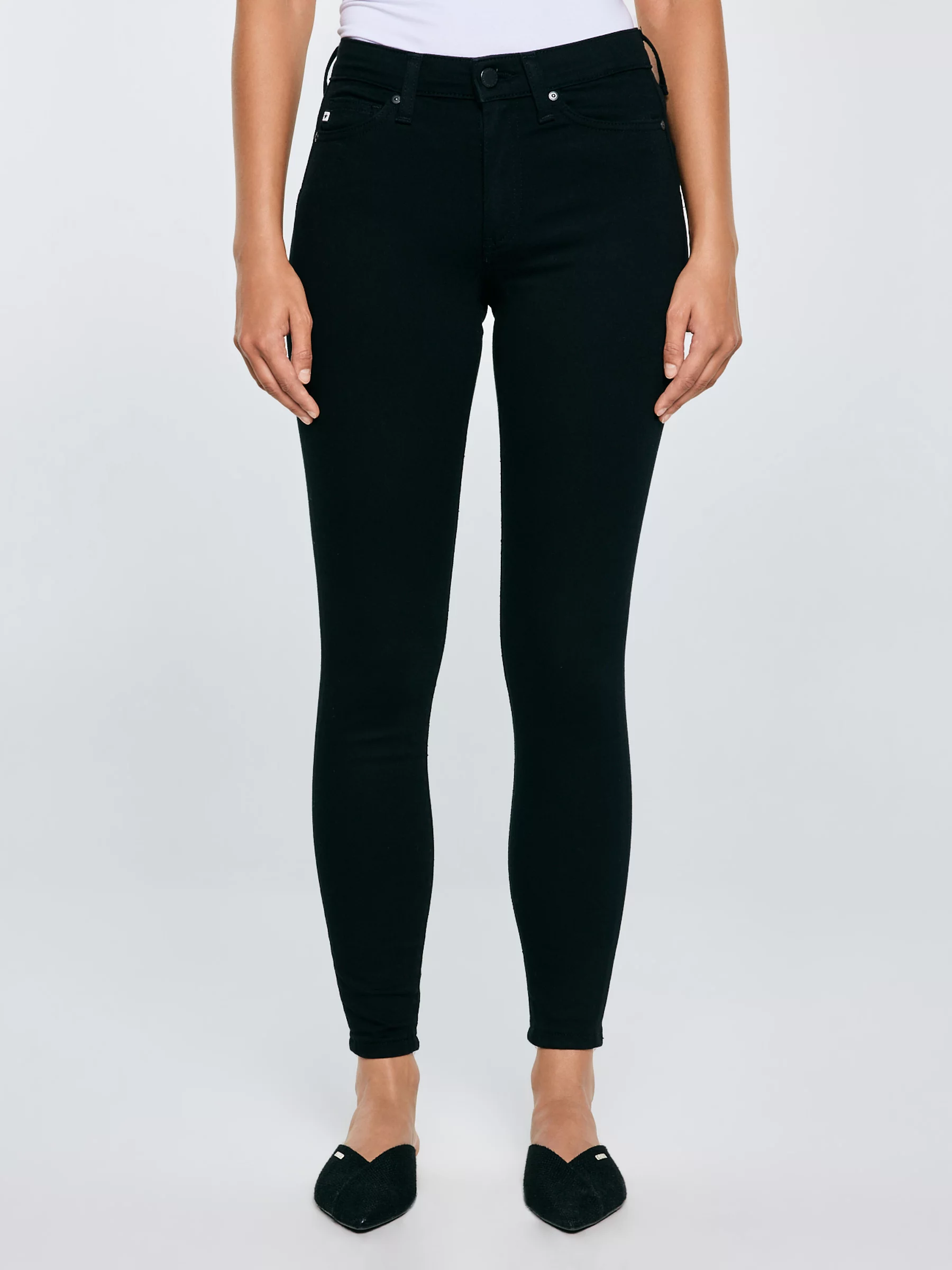 Jeansy damskie push up z wysokim stanem czarne Melinda High Waist 915