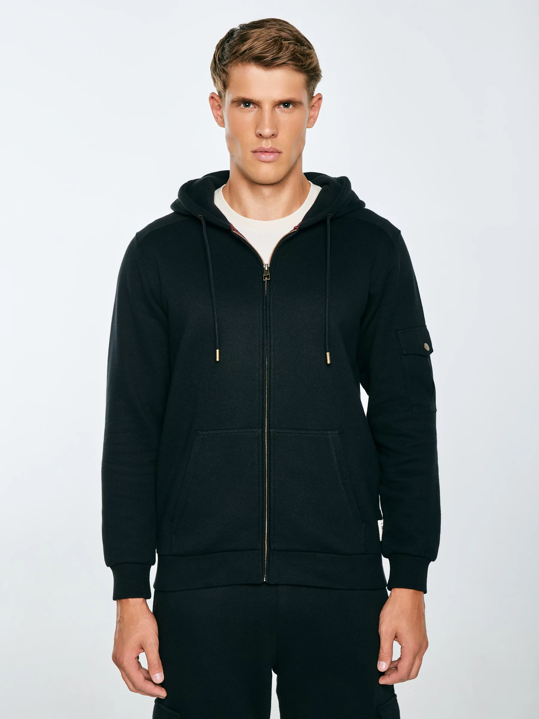 Bluza męska rozpinana z kapturem czarna Jagmur 906