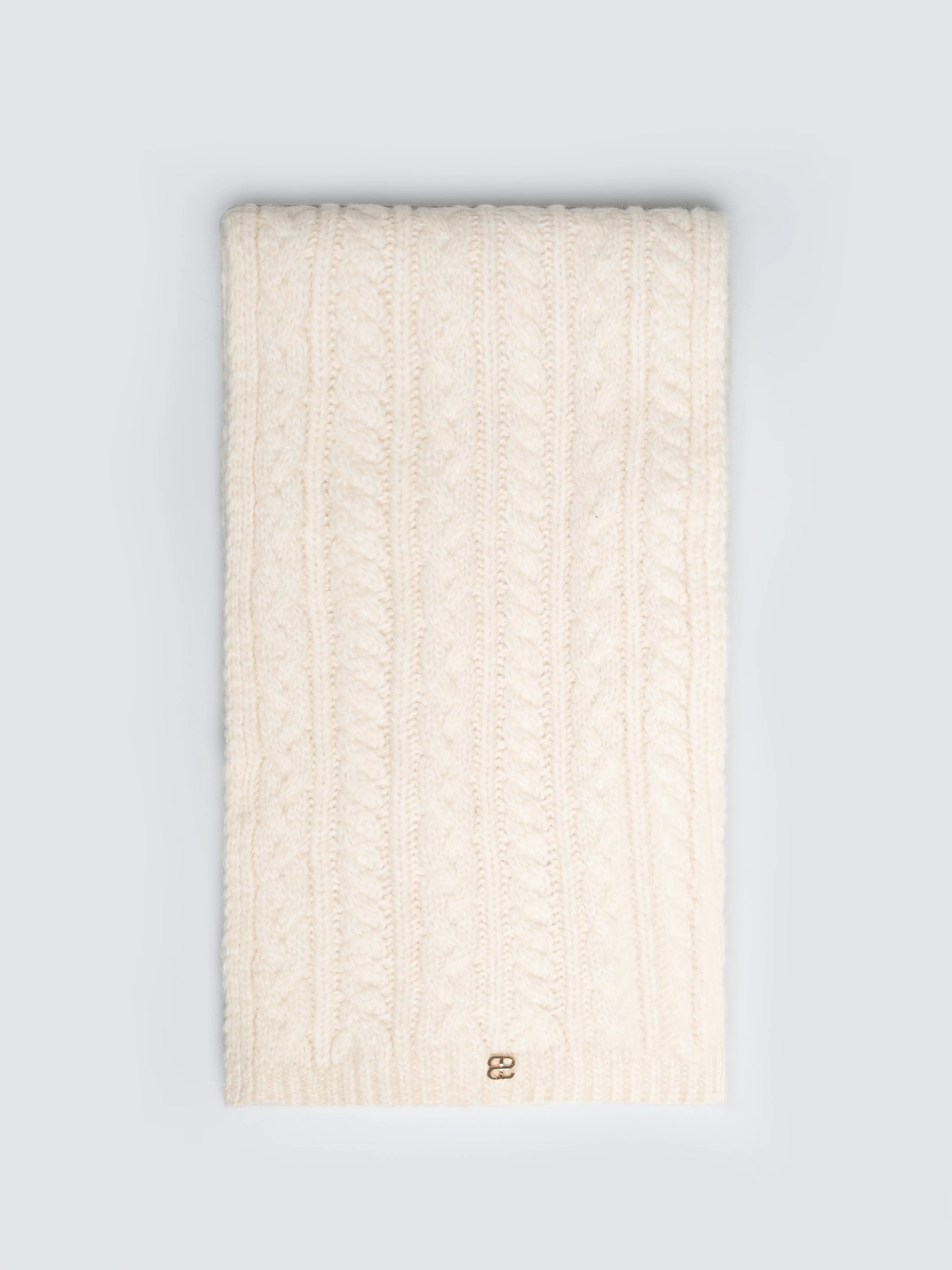 Szalik damski z dekoracyjnym splotem kremowy Caroles 103