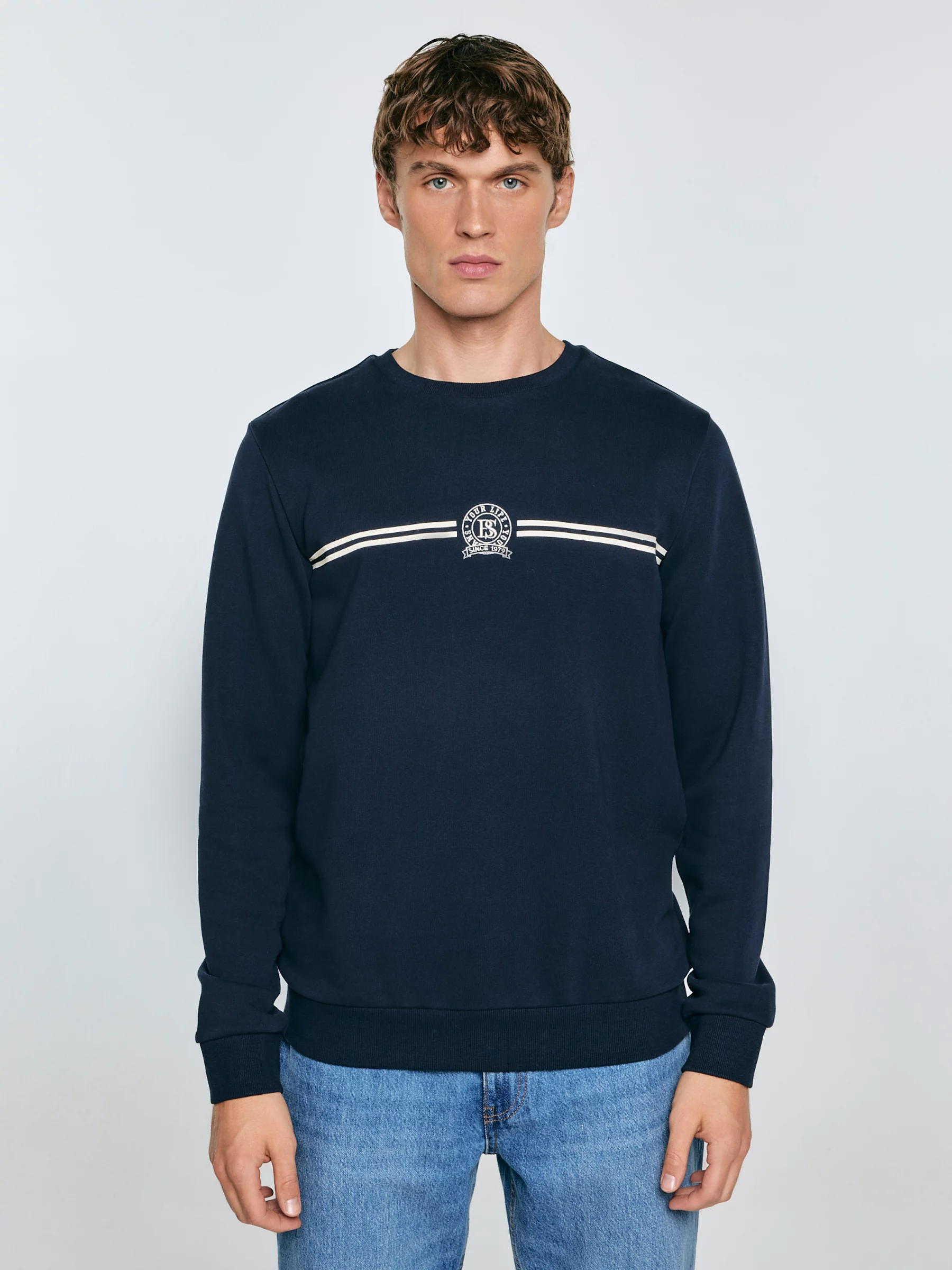 Bluza męska z haftem granatowa Daniel 403