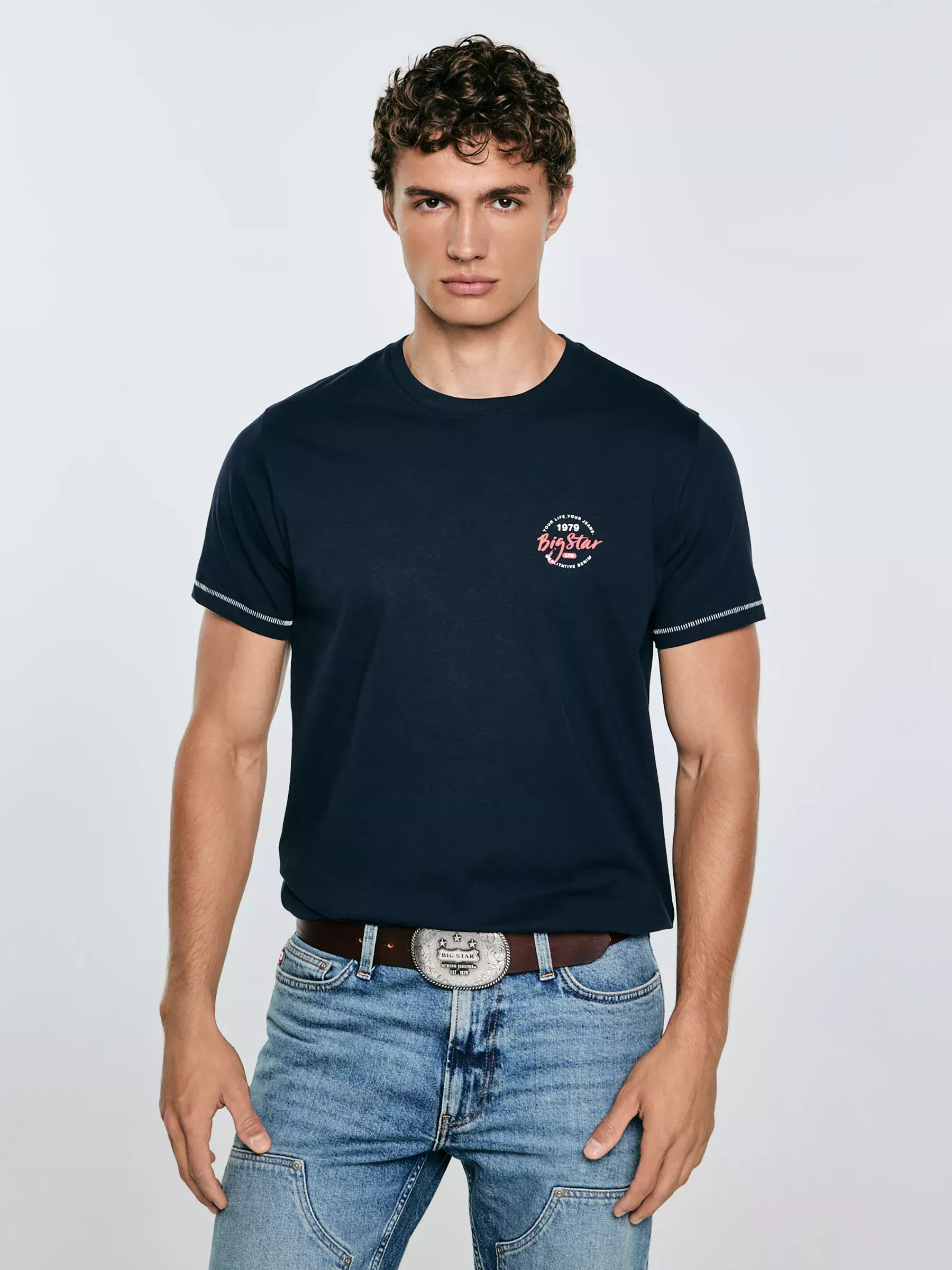 Koszulka męska z kontrastowymi przeszyciami granatowa Elvin 403