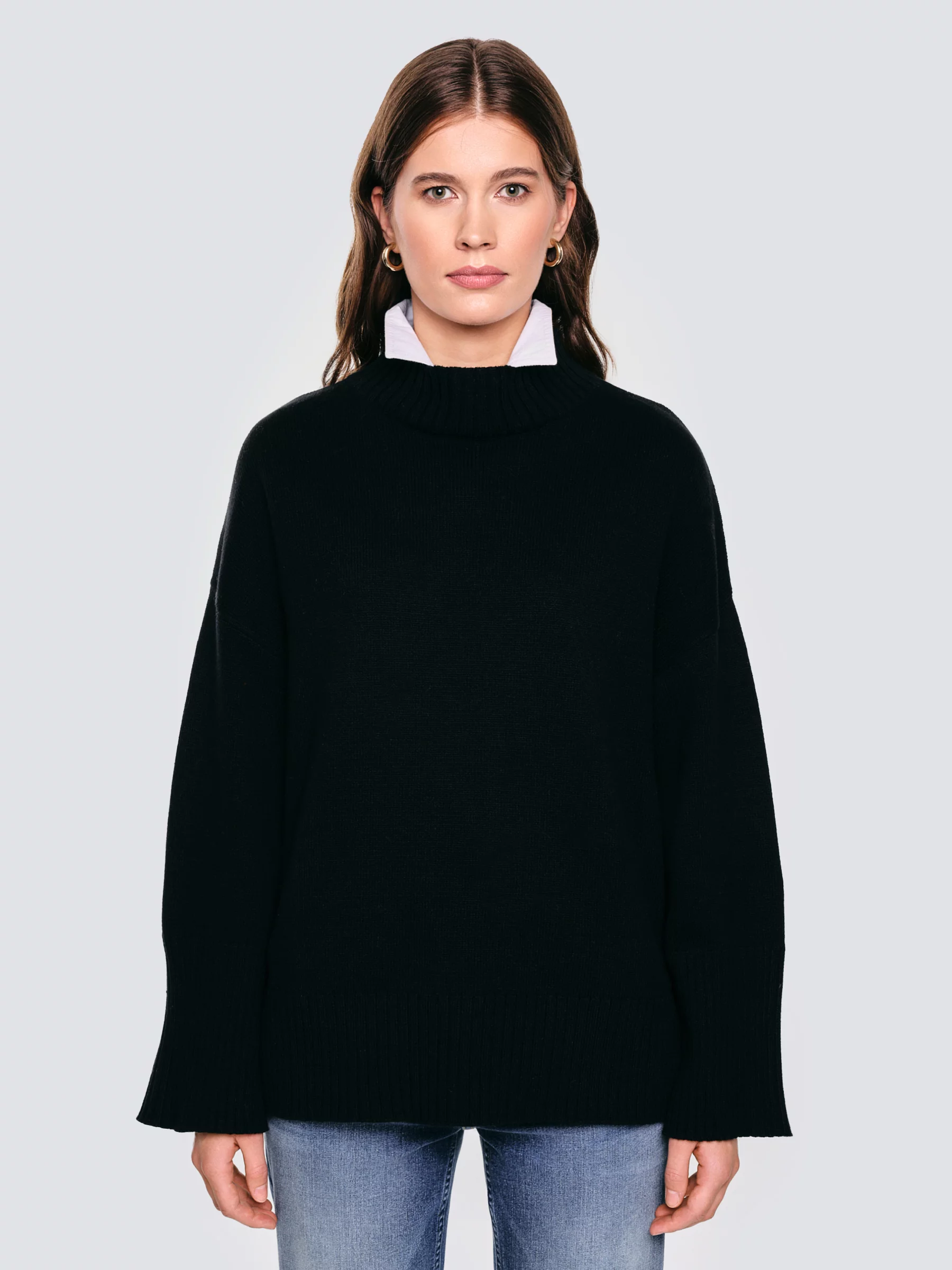 Sweter damski ze stójką oversize czarny Siena 906