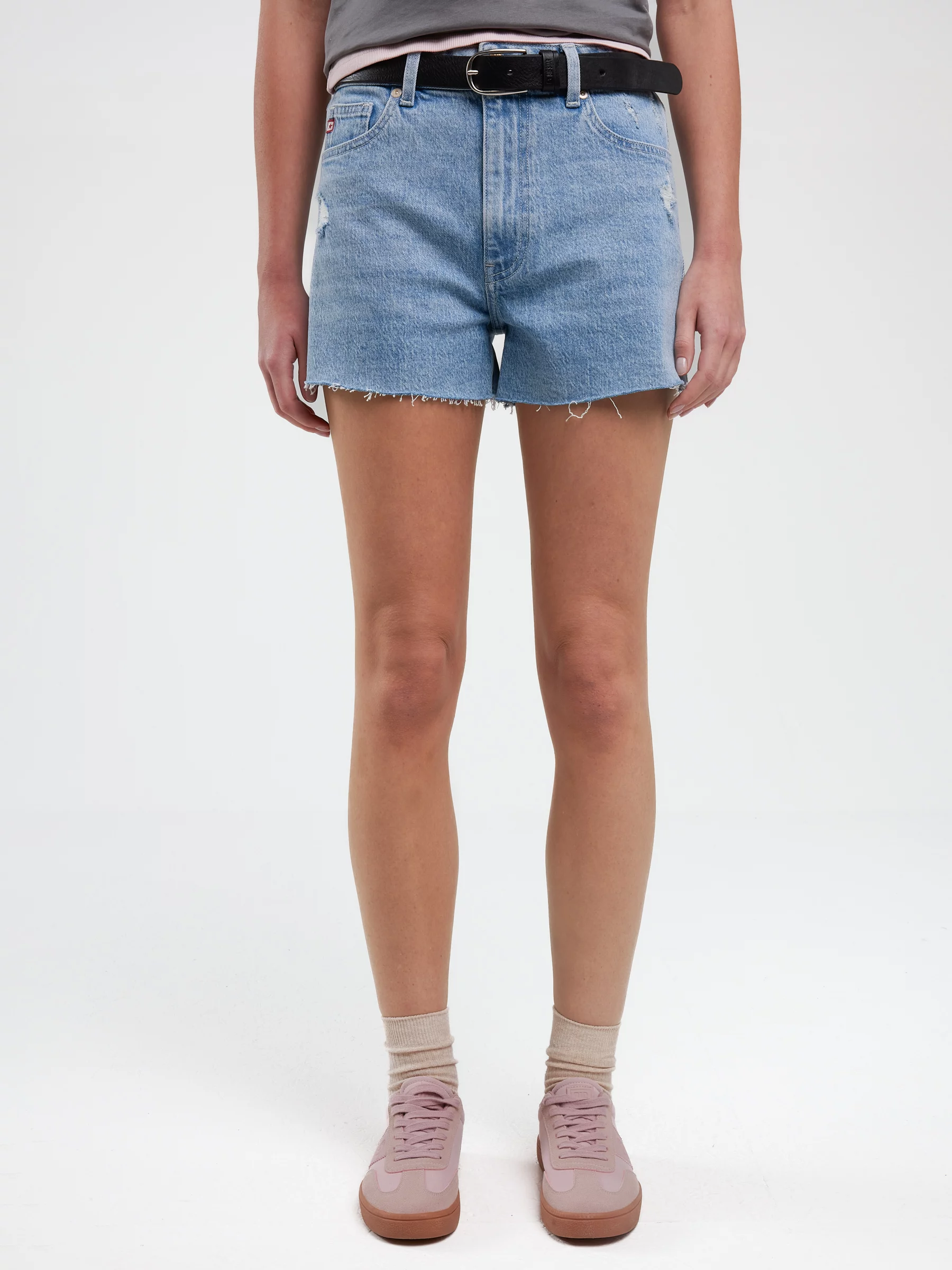 Szorty damskie jeansowe z surowym wykoŅczeniem z kolekcji Authentic niebieskie Authentic Girl 284