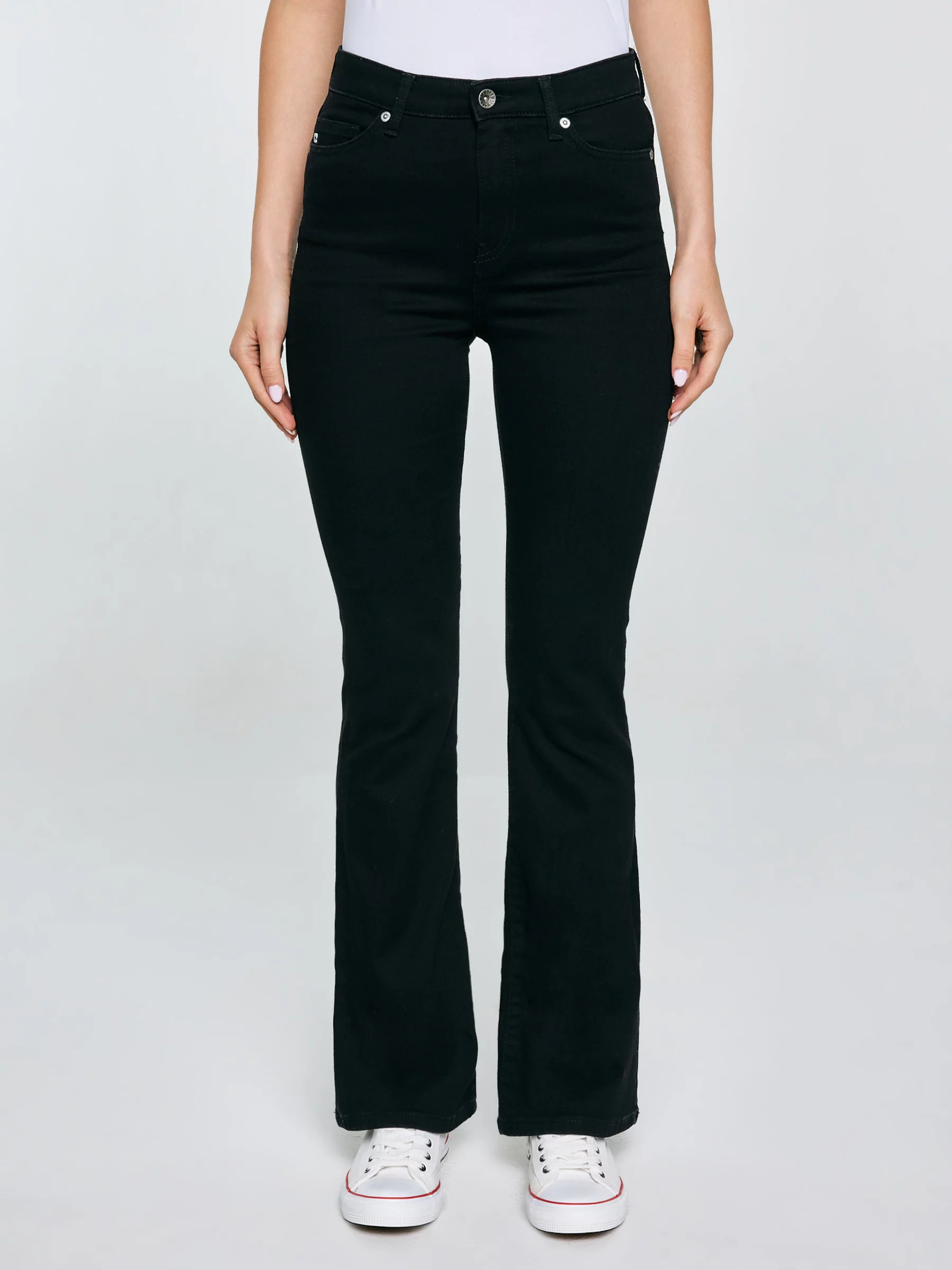 Jeansy damskie czarne Adela Bootcut 908