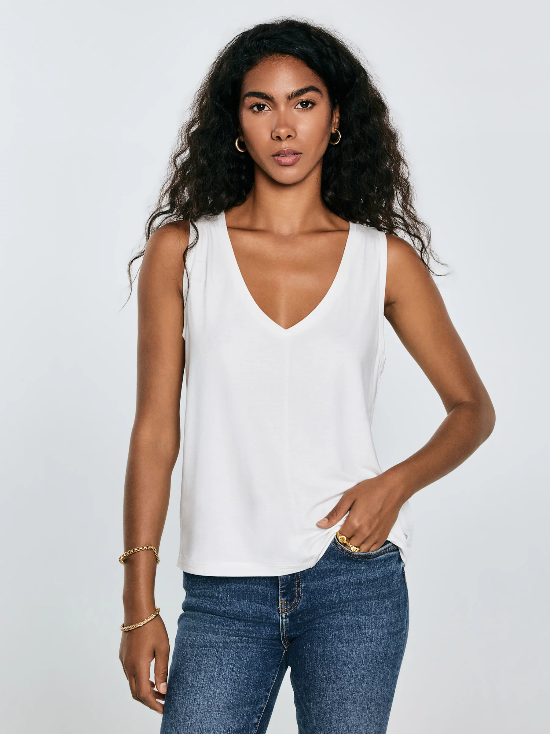 Koszulka damska na ramiączkach z wiskozy biała Pistima 100