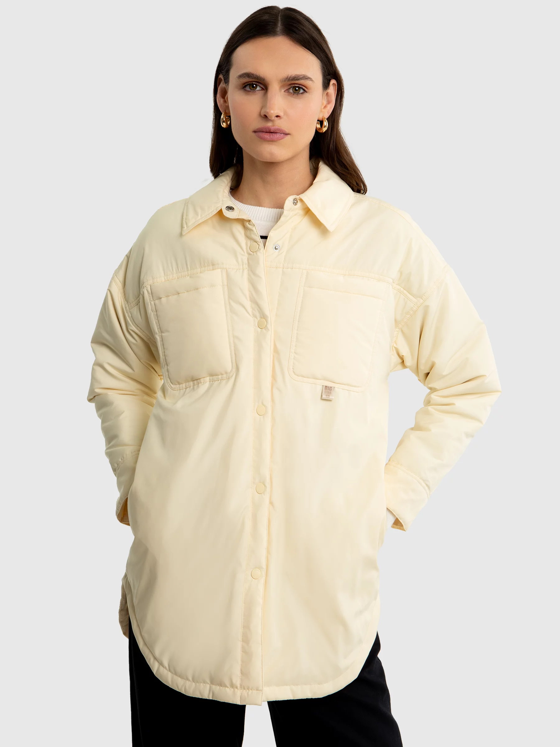 Kurtka damska typu shacket kremowa Misa 102