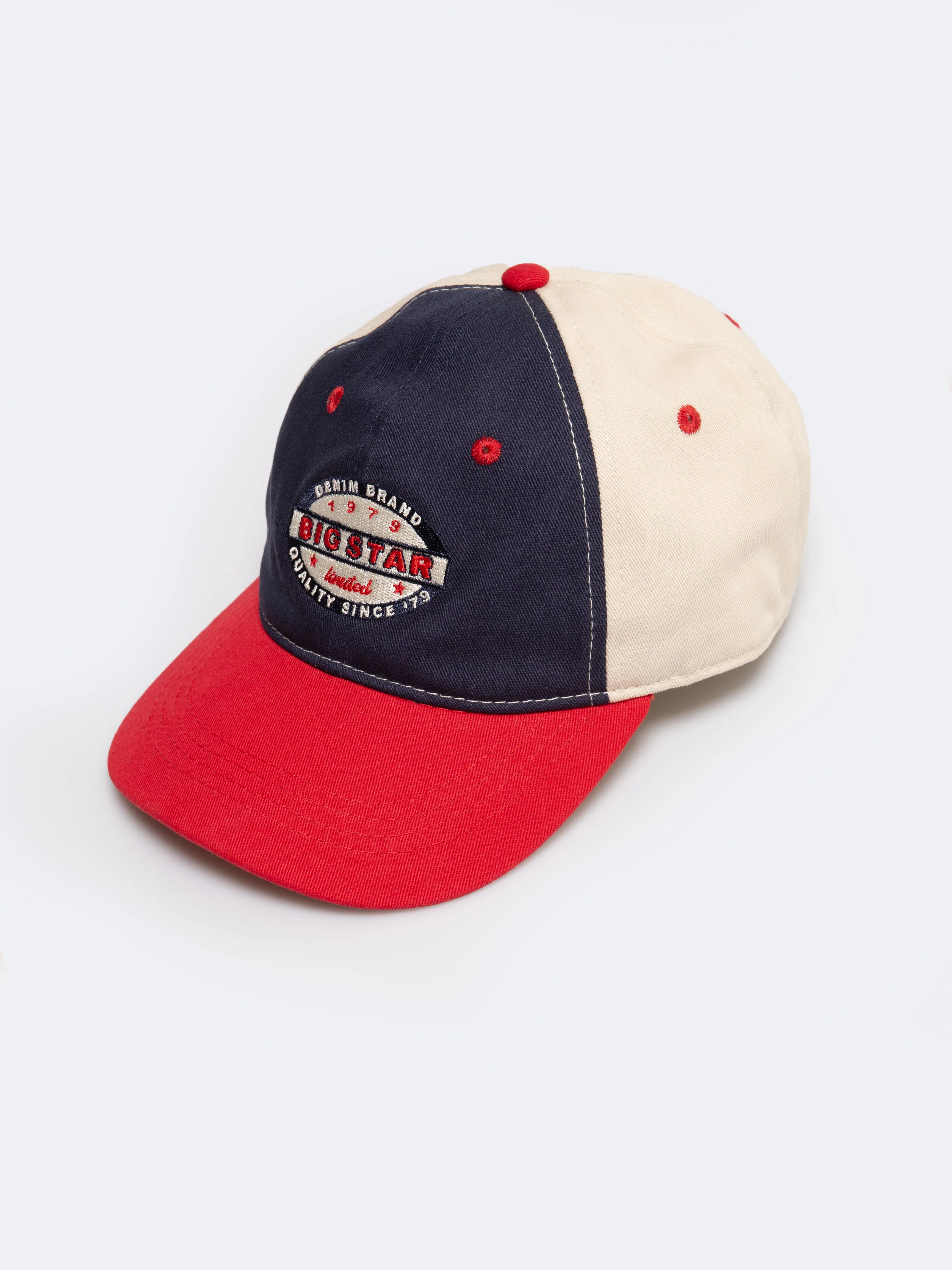 Czapka dziecięca z daszkiem Multis 000