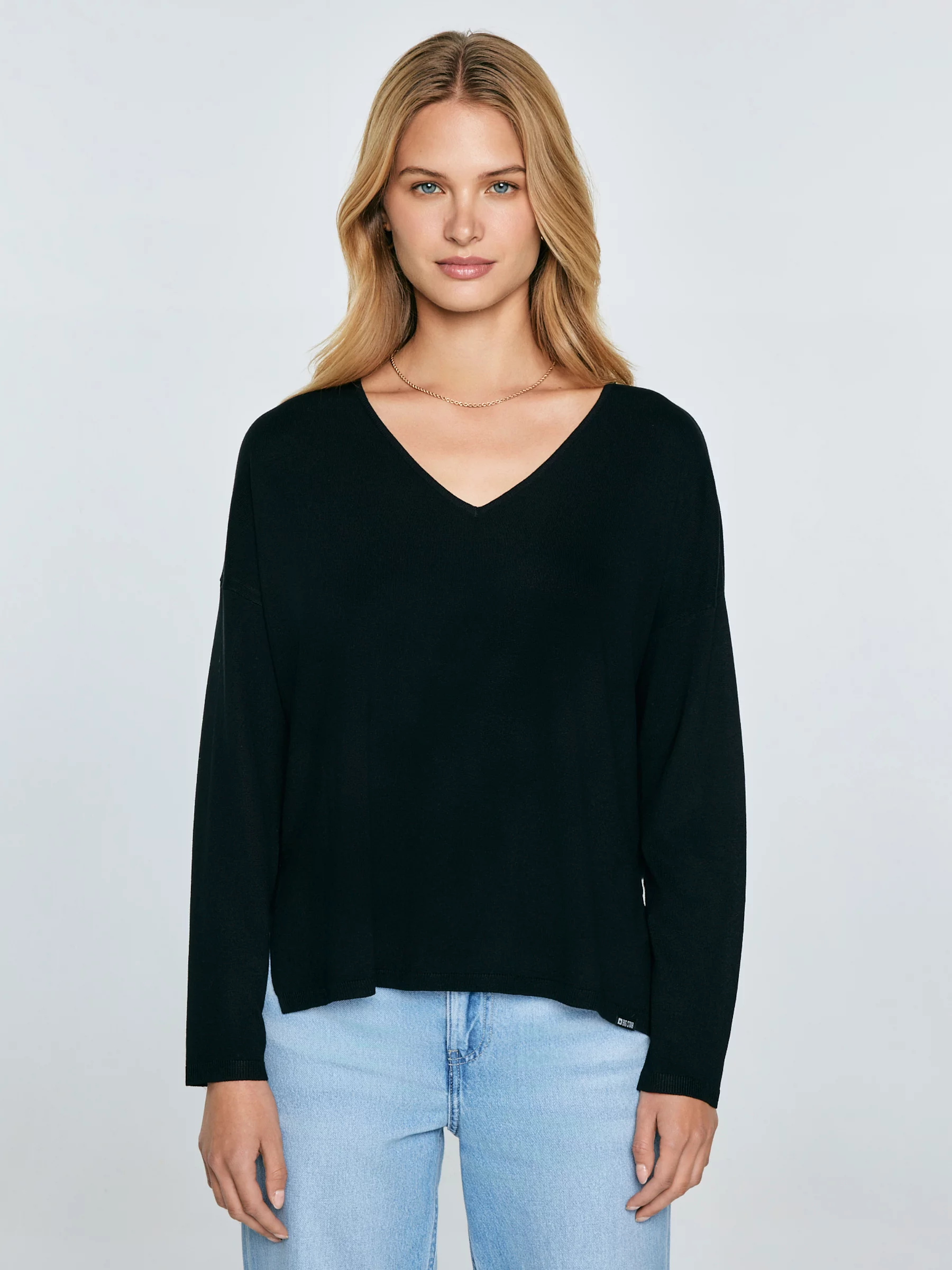 Sweter damski z wiskozy czarny Faustii 906