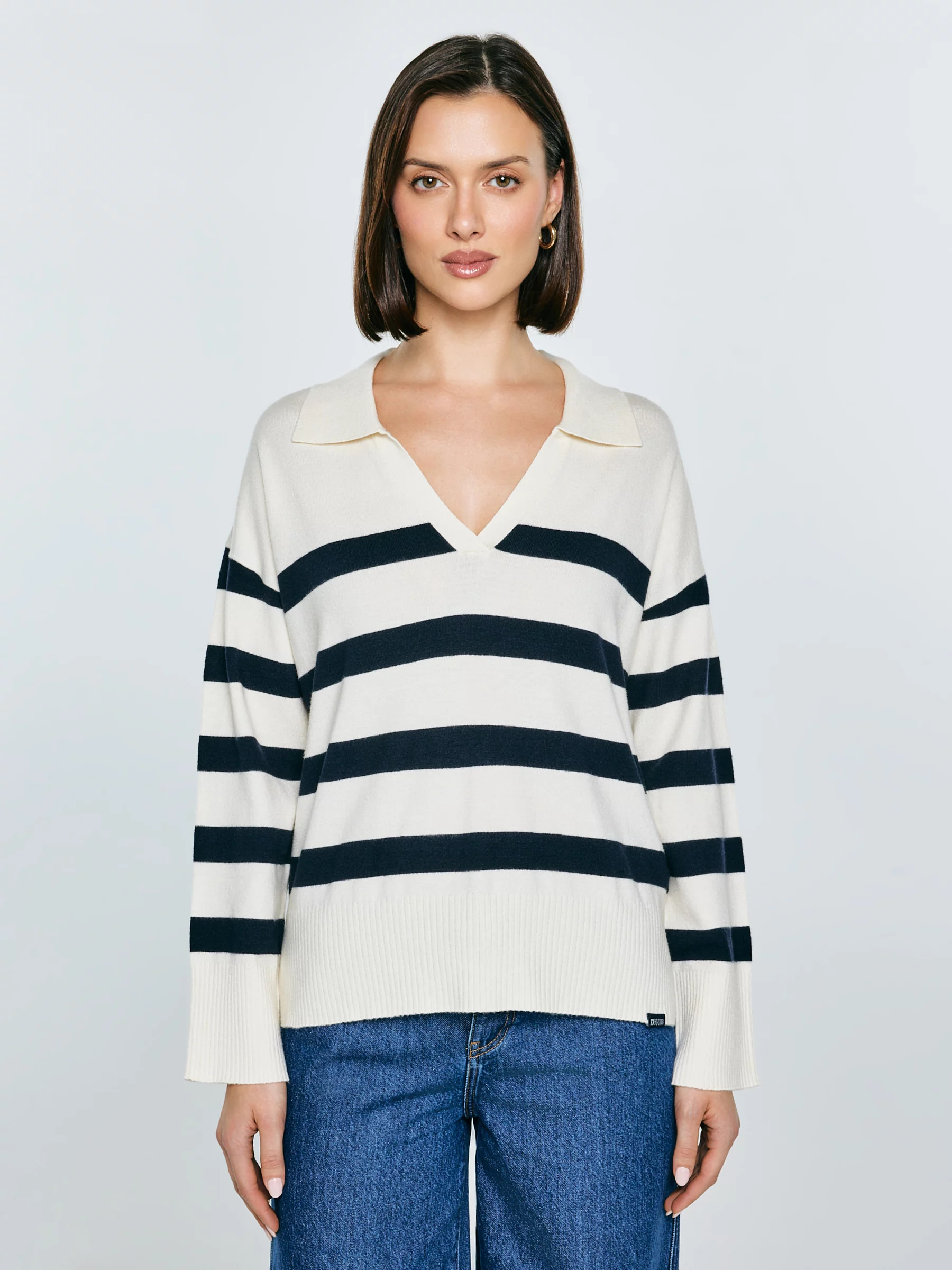 Sweter damski polo w pasy kremowo-czarne Alina 100