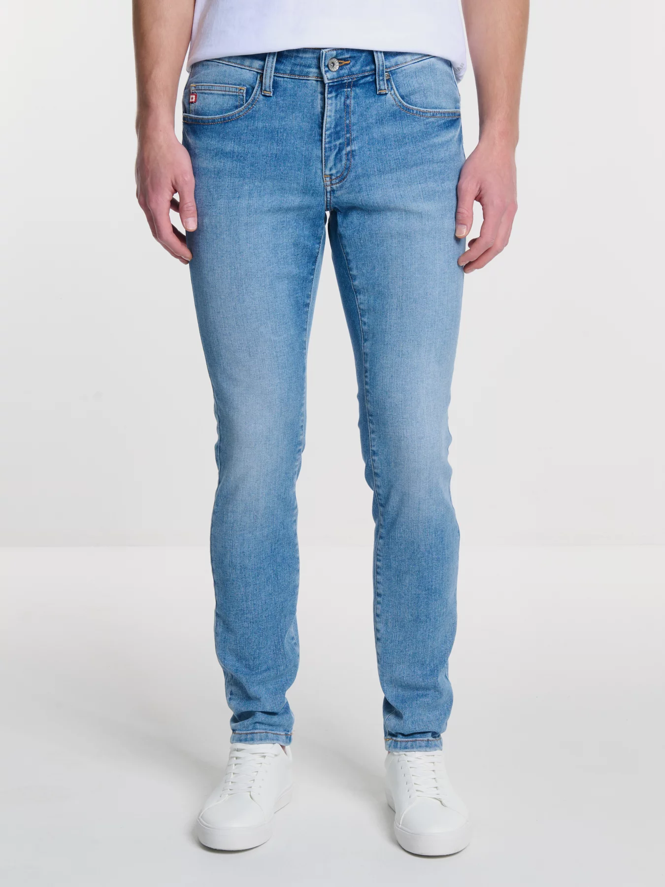 Jeansy męskie skinny jasnoniebieskie Deric 238