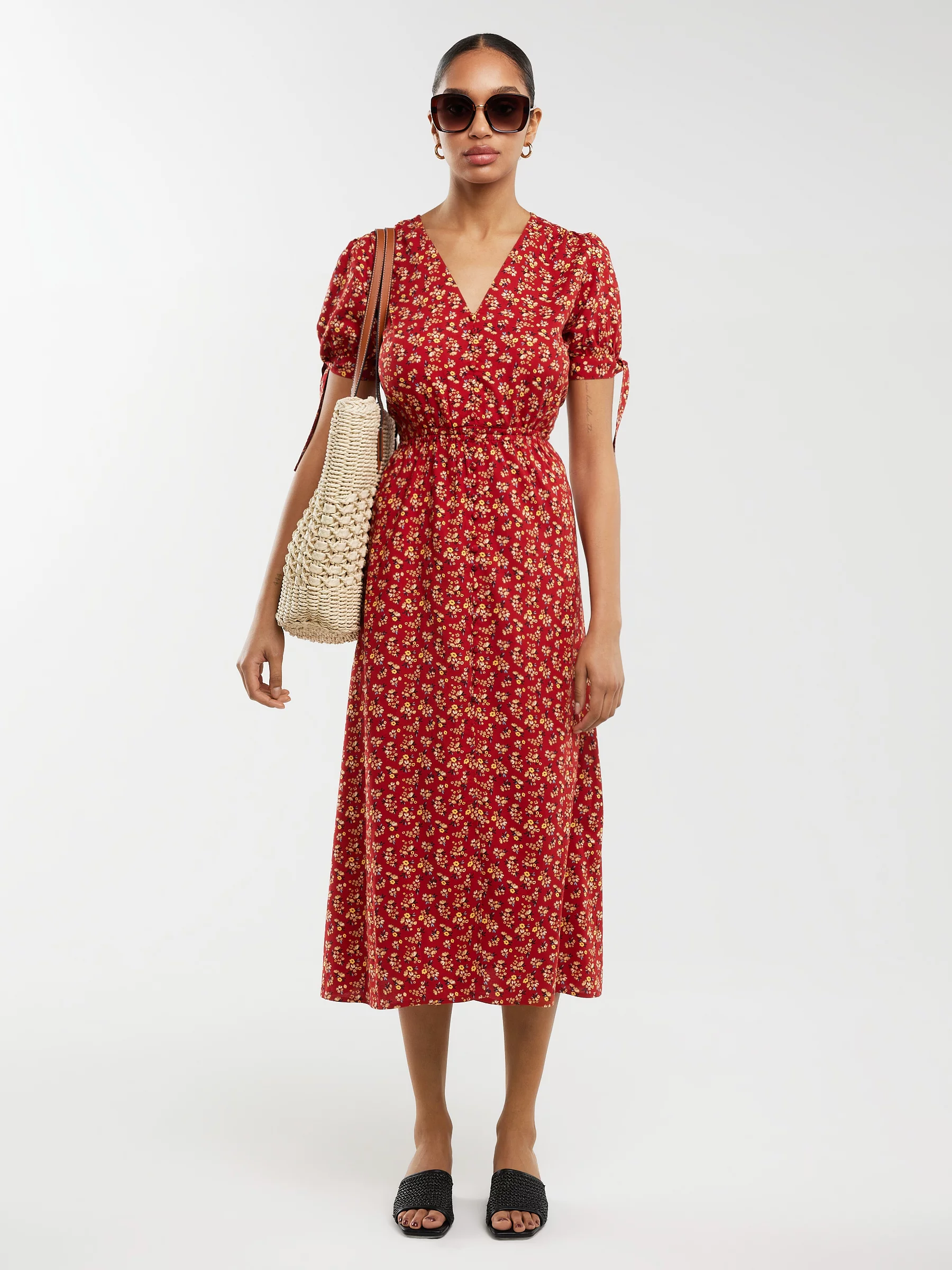 Sukienka damska midi z wiskozy z motywem kwiatowym czerwona Paregi 603