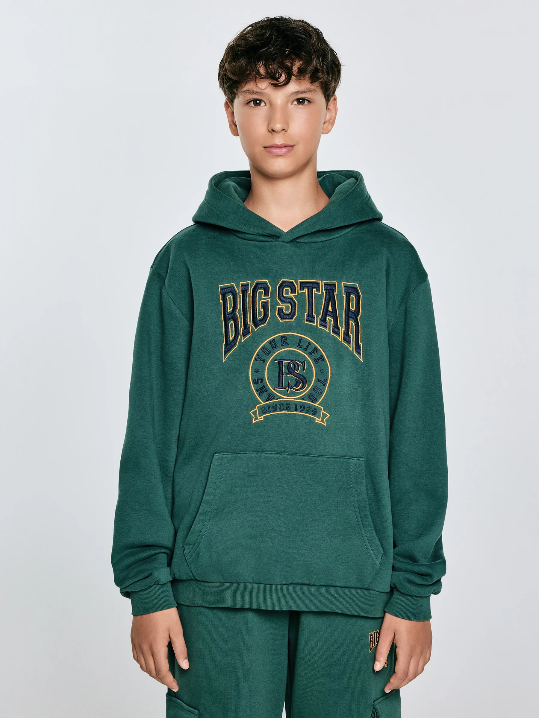 Bluza chłopięca z kapturem z haftem zielona Liron 304