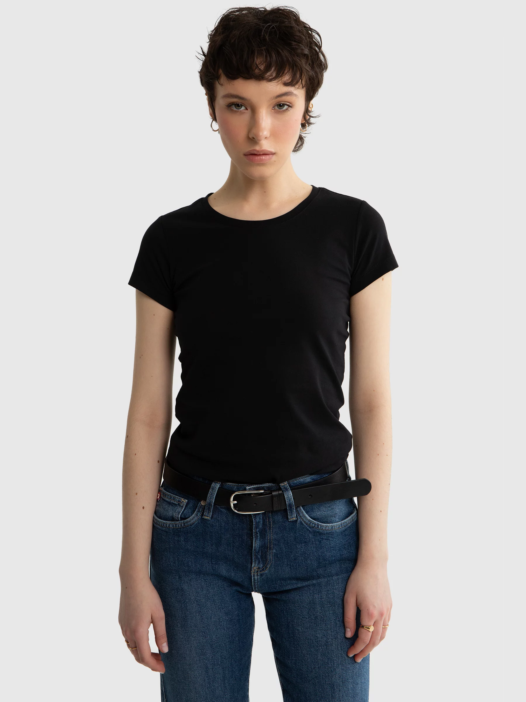 Koszulka damska z krótkim rękawem czarna Classaca 906